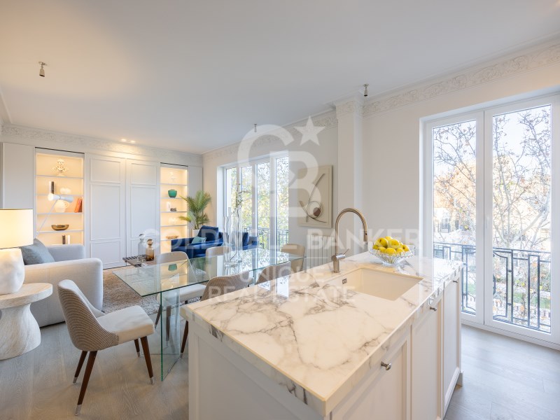 Madrid, Comunidad de Madrid, ES, 3 Bedrooms Bedrooms, ,3 BathroomsBathrooms,Residential,For Sale,1766522