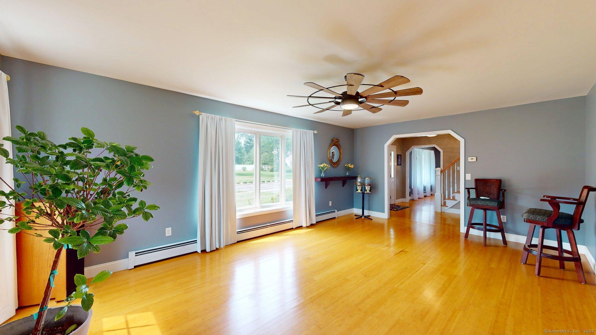 South Windsor, Connecticut, 06074, United States, 5 Bedrooms Bedrooms, ,3 BathroomsBathrooms,Residential,For Sale,1932148