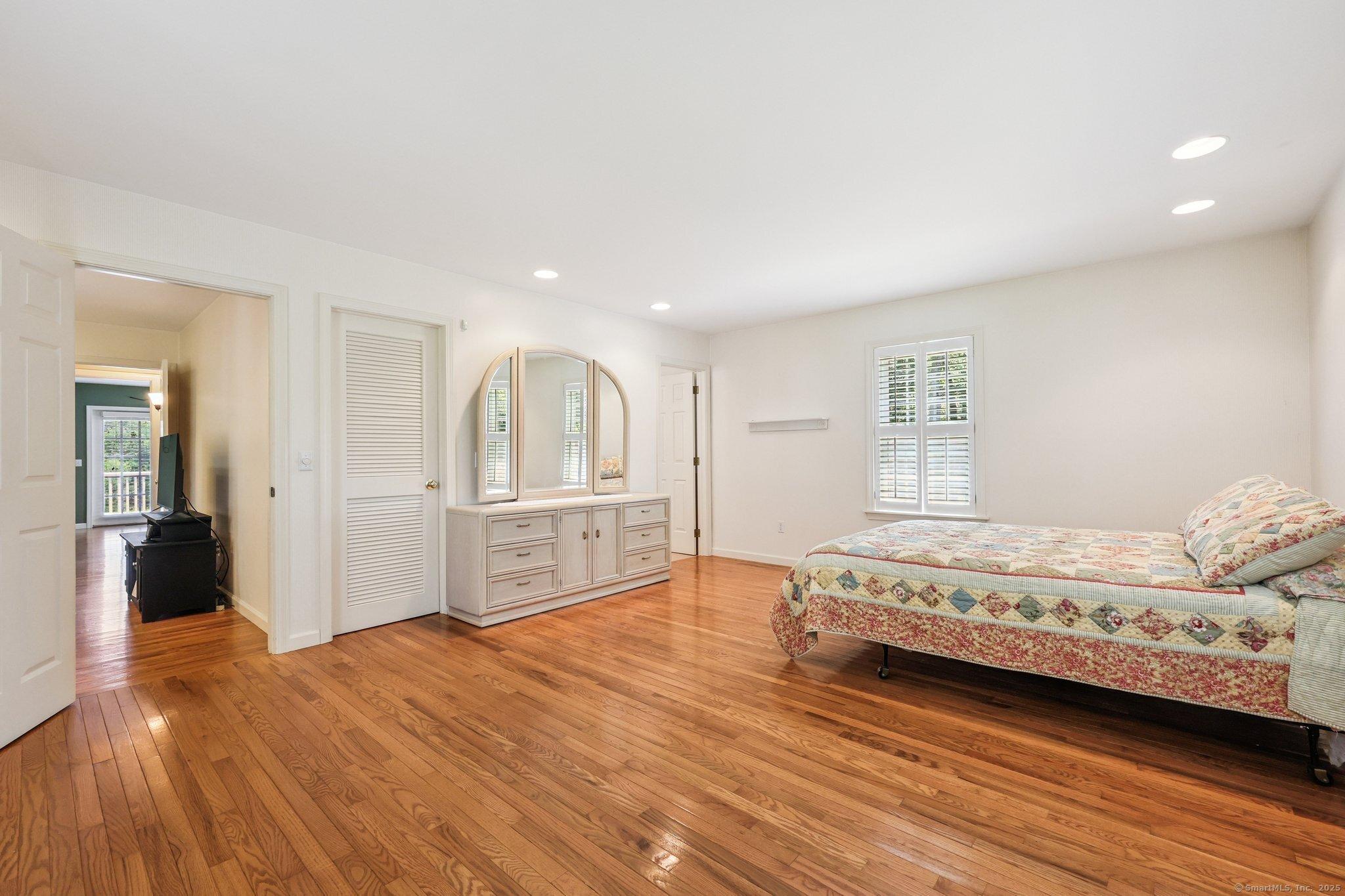 Westbrook, Connecticut, 06498, United States, 5 Bedrooms Bedrooms, ,6 BathroomsBathrooms,Residential,For Sale,1937602