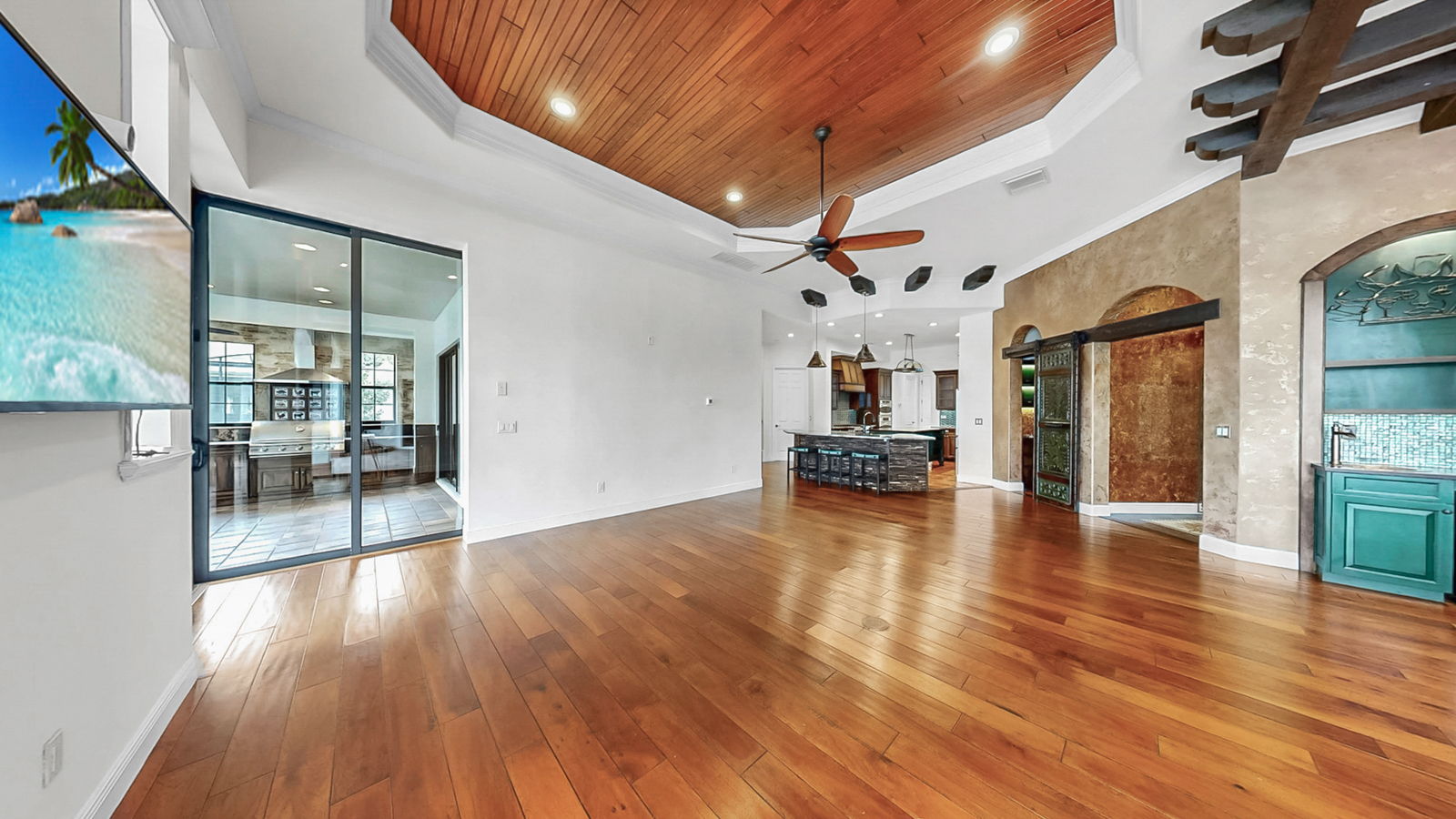 Apollo Beach, Florida, 33572, United States, 4 Bedrooms Bedrooms, ,5 BathroomsBathrooms,Residential,For Sale,1983999