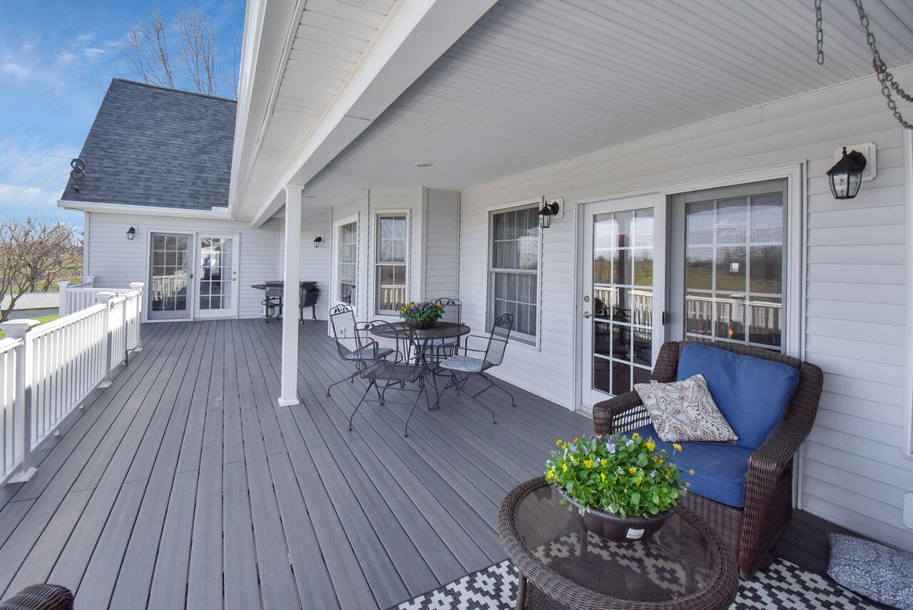 Dry Ridge, Kentucky, 41035, United States, 5 Bedrooms Bedrooms, ,4 BathroomsBathrooms,Residential,For Sale,1818074