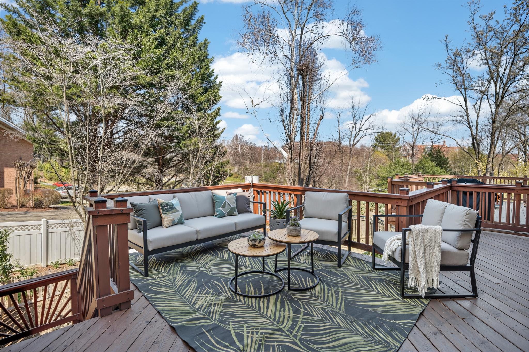  105 Crofton Hill Lane, Rockville, MD, 20850 - 物件實景