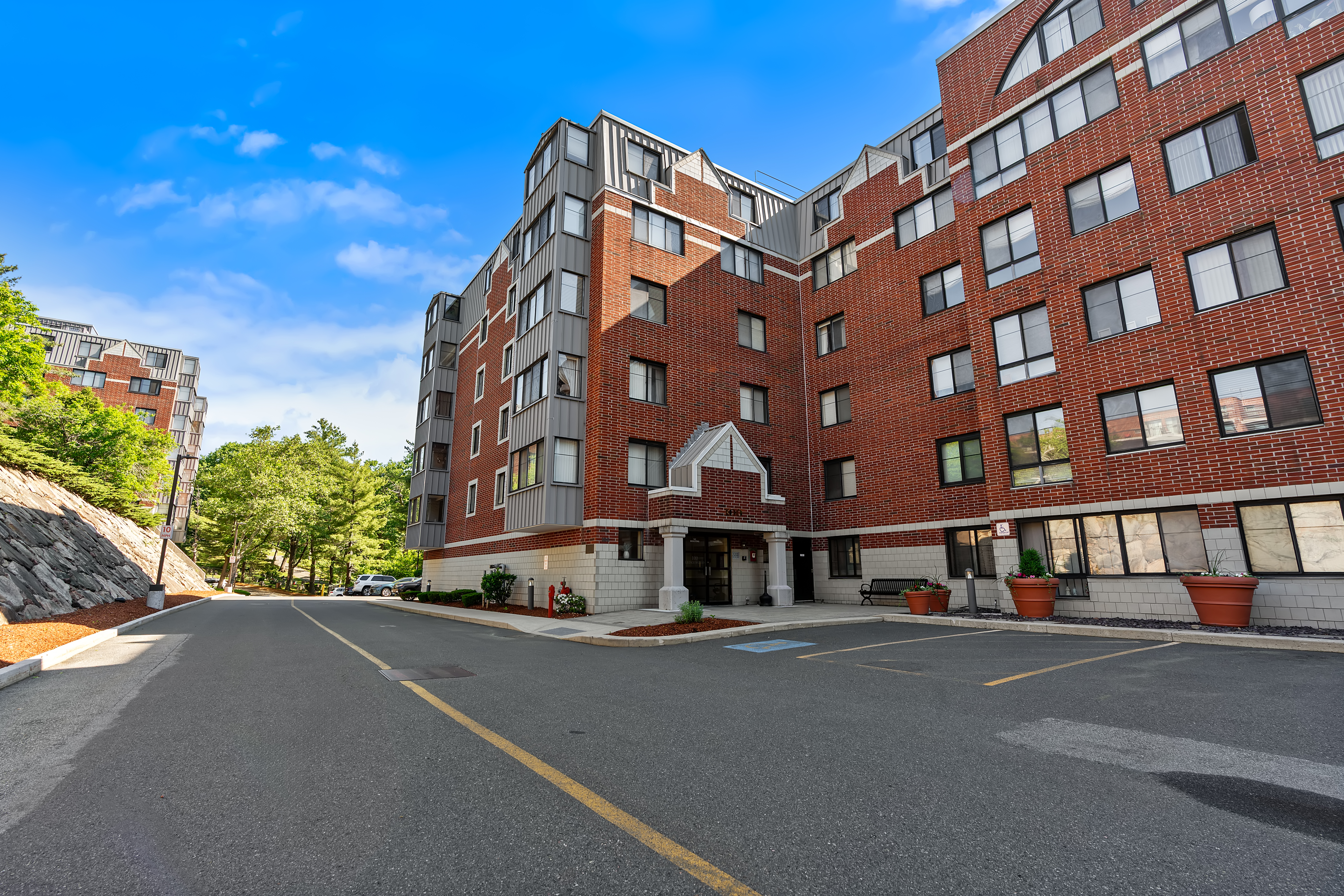  100 Ledgewood Drive, Unit 319, Stoneham, MA, 02180 - 物件實景