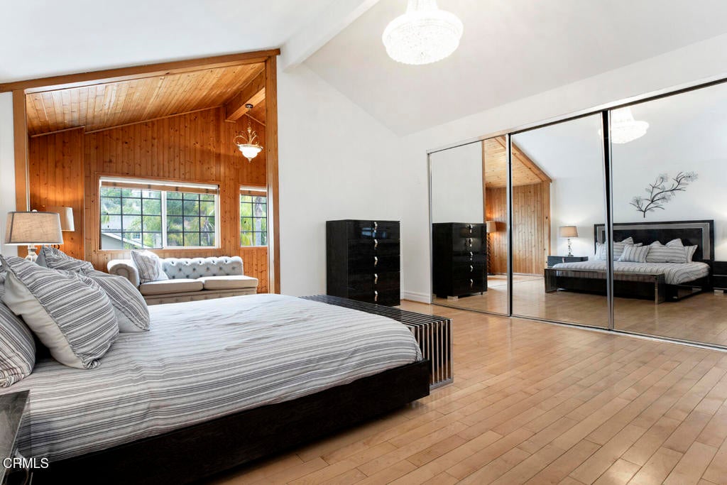 Los Angeles, California, 91352, United States, 5 Bedrooms Bedrooms, ,5 BathroomsBathrooms,Residential,For Sale,1941617