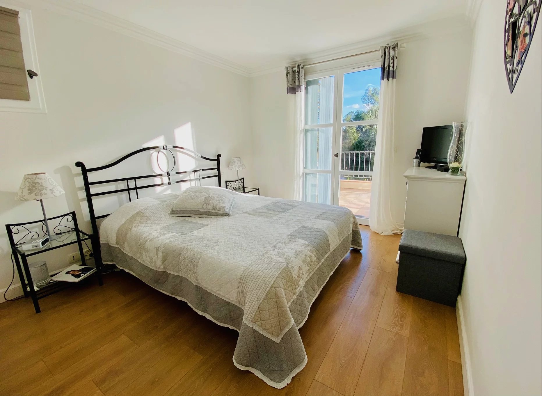 Grimaud, Provence-Alpes-Côte d’Azur, 83310, FR, 3 Bedrooms Bedrooms, ,3 BathroomsBathrooms,Residential,For Sale,1777448