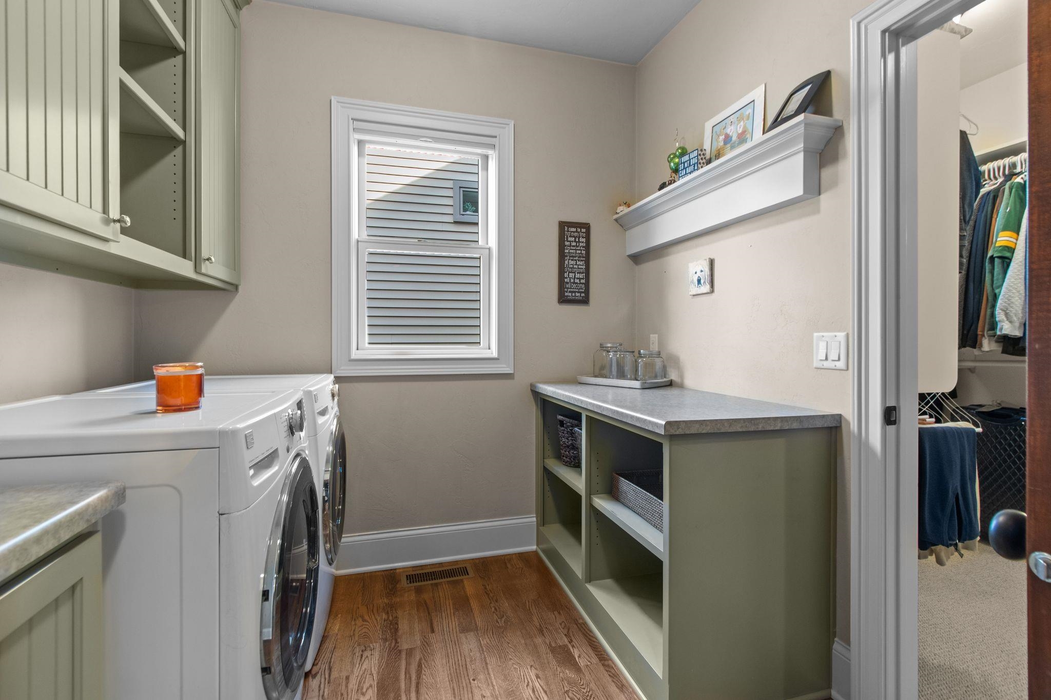 APPLETON, Wisconsin, 54913, United States, 3 Bedrooms Bedrooms, ,3 BathroomsBathrooms,Residential,For Sale,1987734