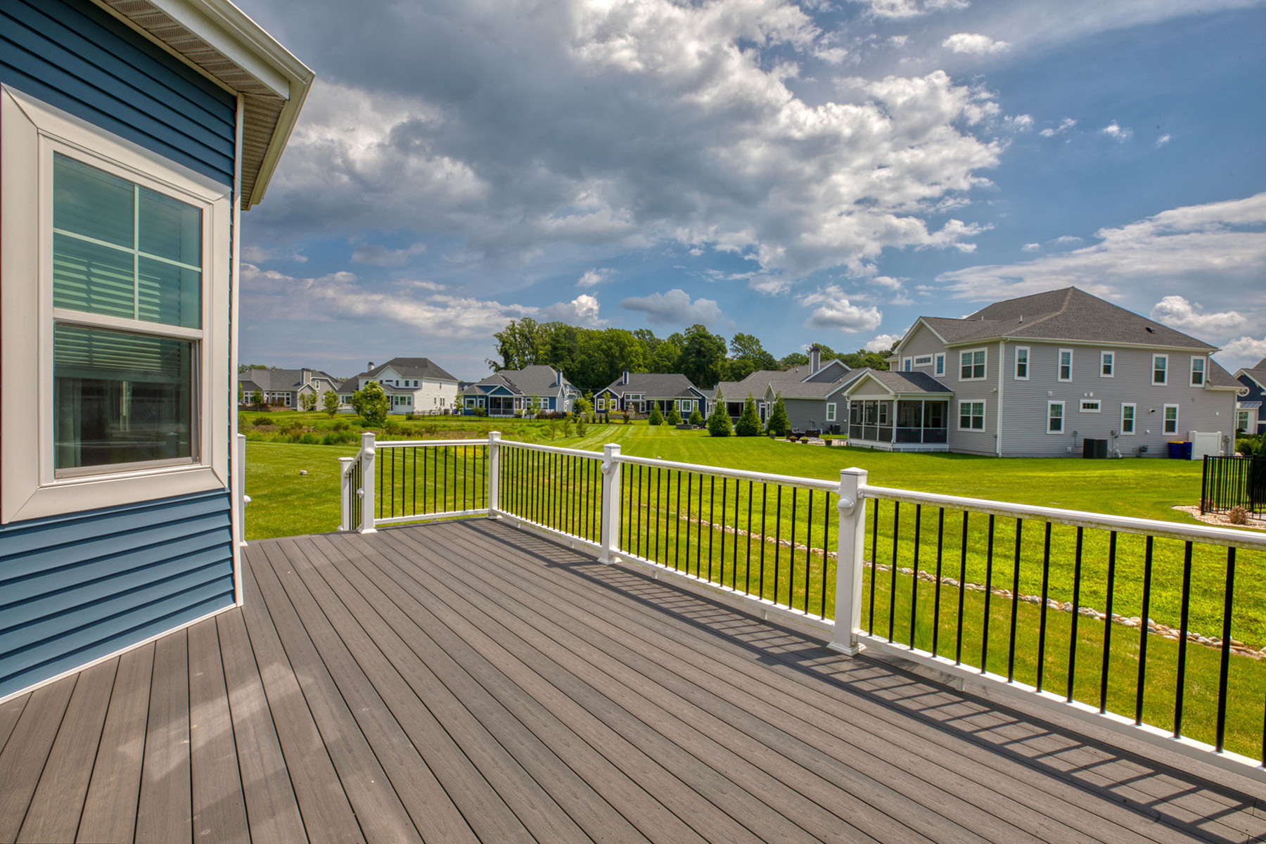  24174 Bunting Circle - 物件實景