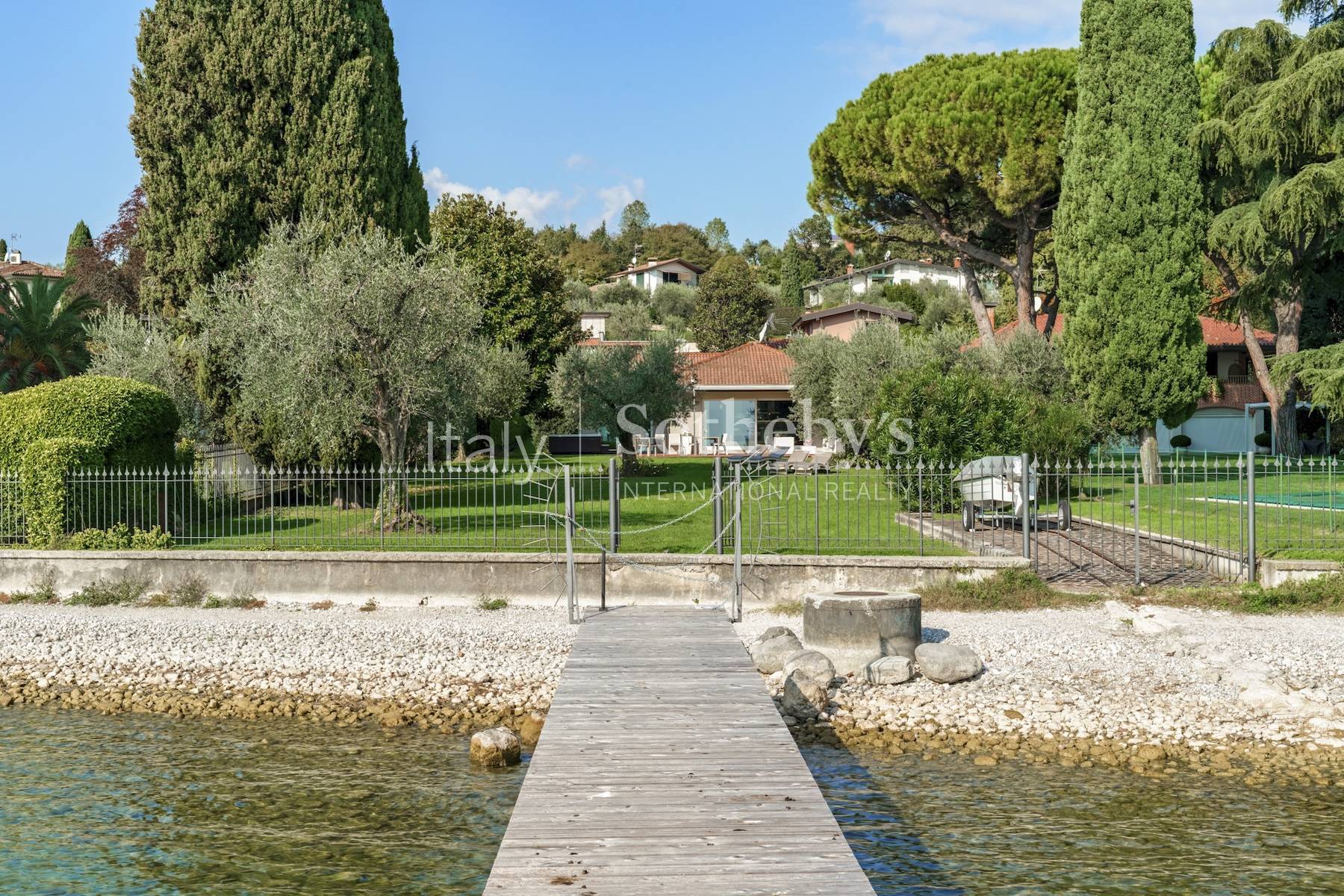  Exclusive modern waterfront villa with private dock - 物件實景