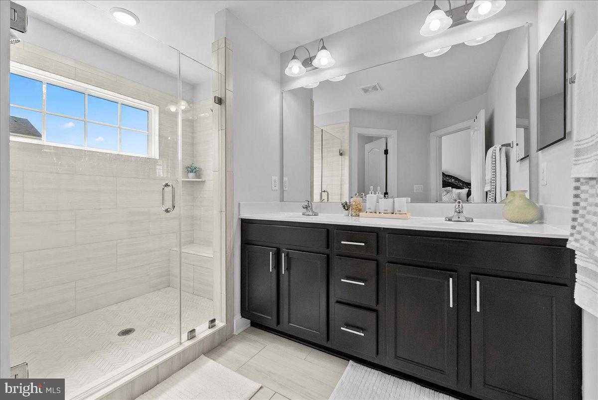 Woodbridge, Virginia, 22193, United States, 3 Bedrooms Bedrooms, ,4 BathroomsBathrooms,Residential,For Sale,1921081
