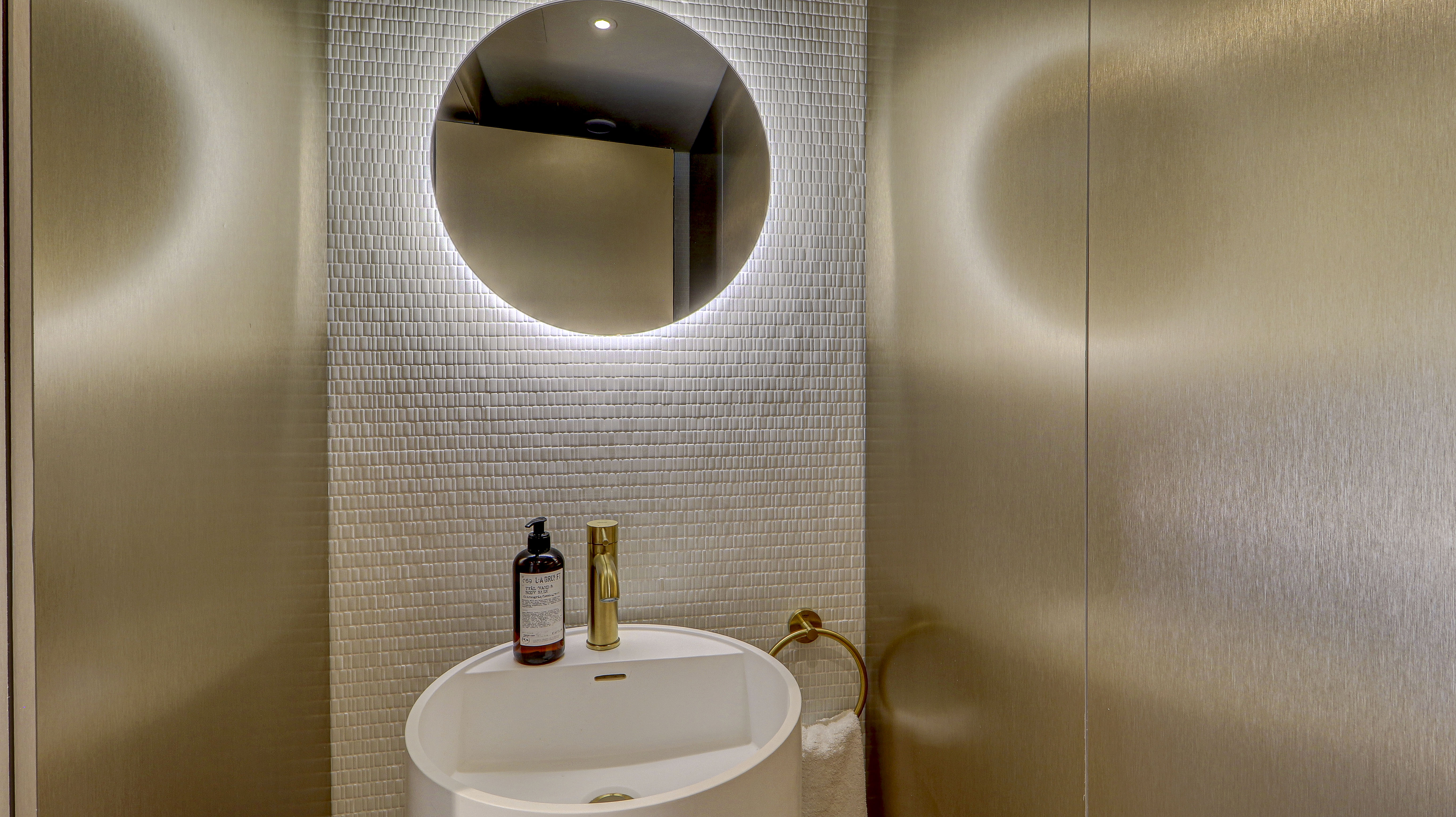  Stunning Penthouse - 物件實景