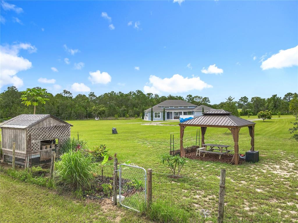 Groveland, Florida, 34736, United States, 5 Bedrooms Bedrooms, ,7 BathroomsBathrooms,Residential,For Sale,1906633