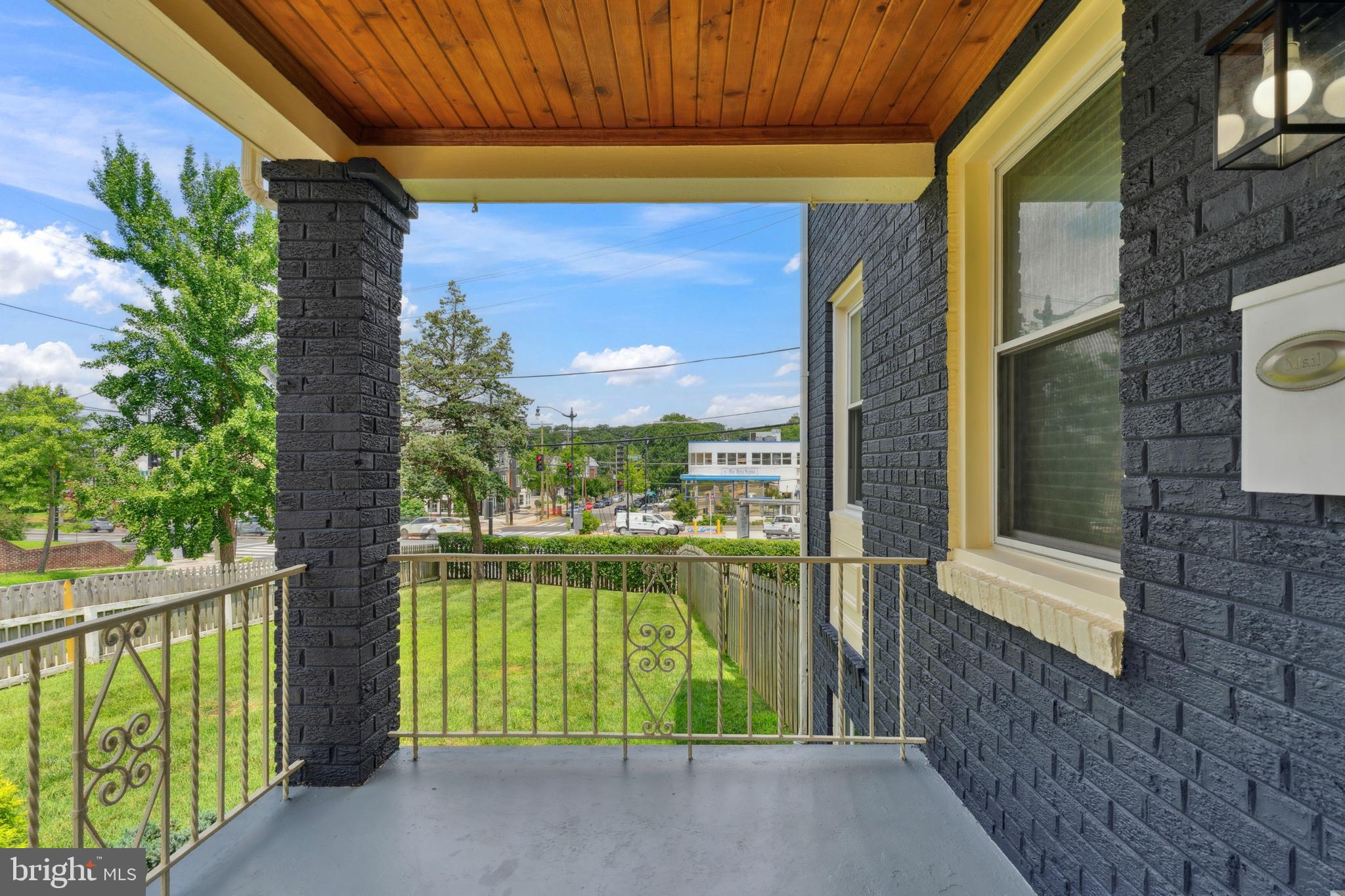 Washington, District of Columbia, 20011, United States, 3 Bedrooms Bedrooms, ,4 BathroomsBathrooms,Residential,For Sale,1935527