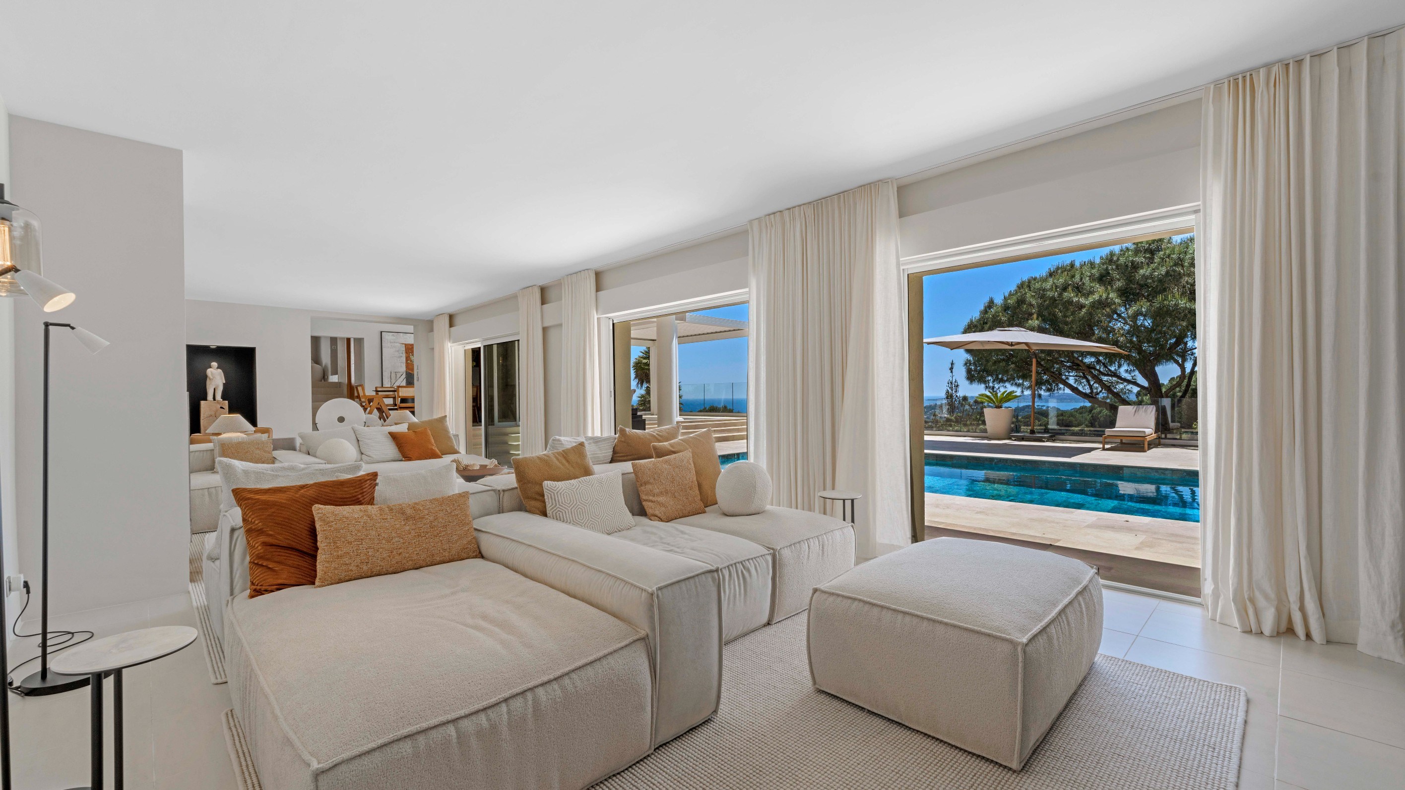  Sole Agent : Contemporary villa with sea view, close to La Nartelle Beach - 物件實景