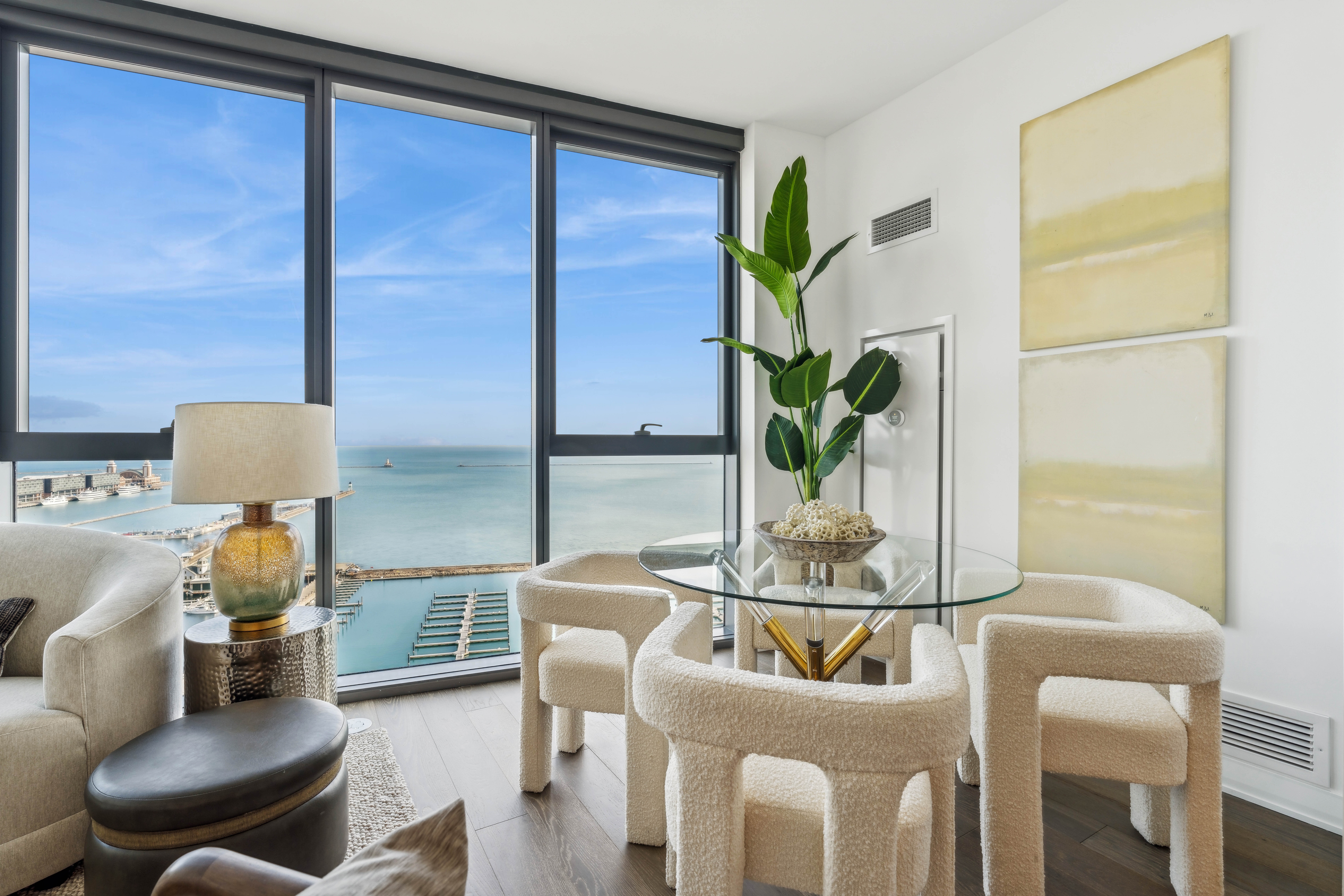  Experience Luxury Resort-style Lakefront Living at Cirrus - 物件實景