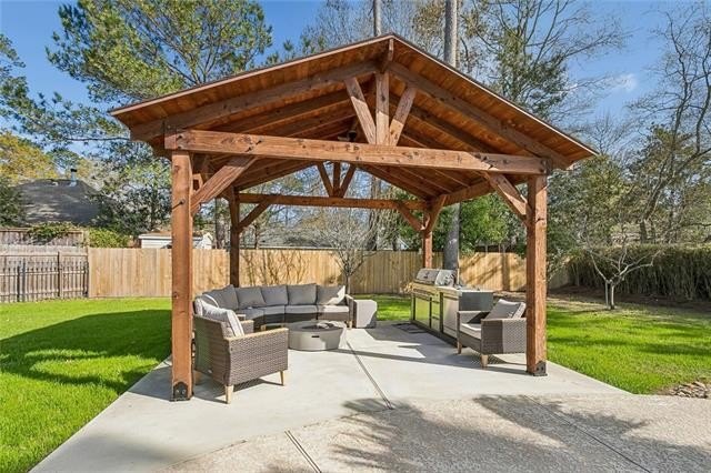 Mandeville, Louisiana, 70471, United States, 5 Bedrooms Bedrooms, ,6 BathroomsBathrooms,Residential,For Sale,2025079