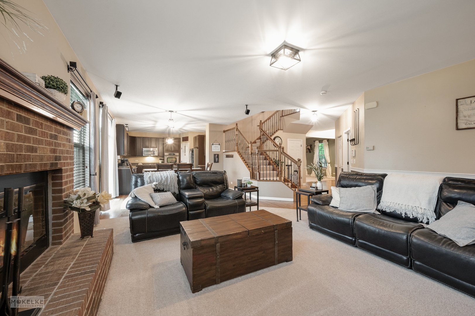 Oswego, Illinois, 60543, United States, 5 Bedrooms Bedrooms, ,3 BathroomsBathrooms,Residential,For Sale,1955340