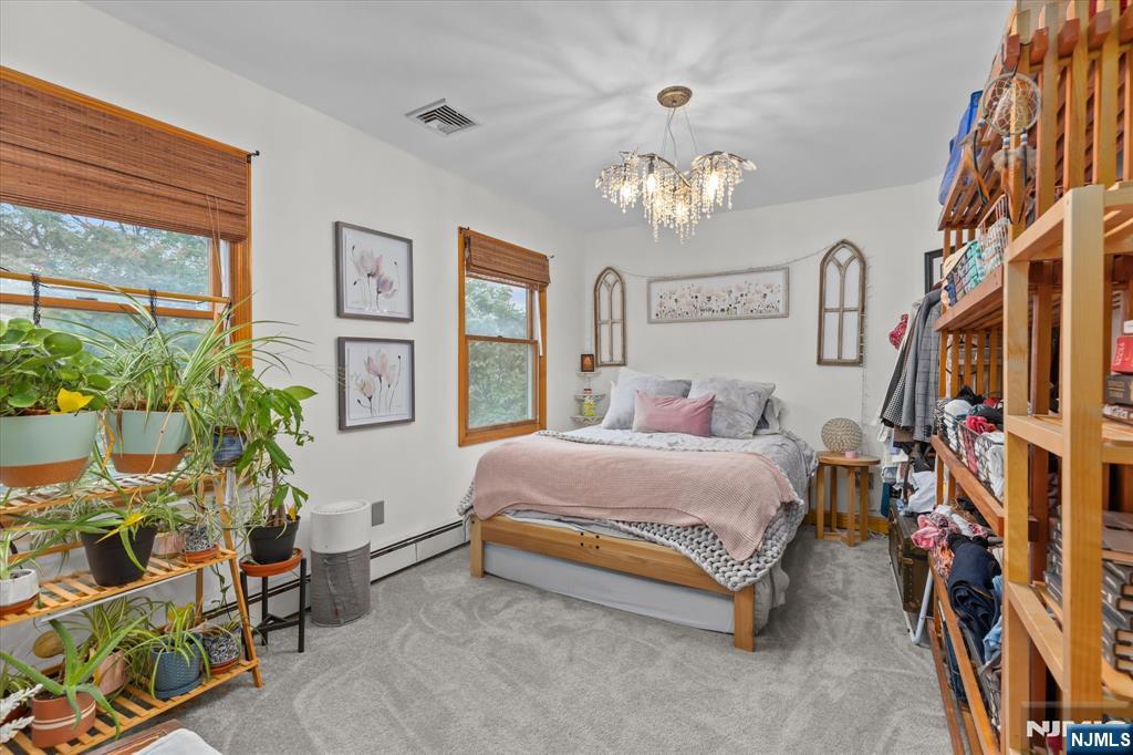 Lyndhurst, New Jersey, 07071, United States, 3 Bedrooms Bedrooms, ,2 BathroomsBathrooms,Residential,For Sale,1945012