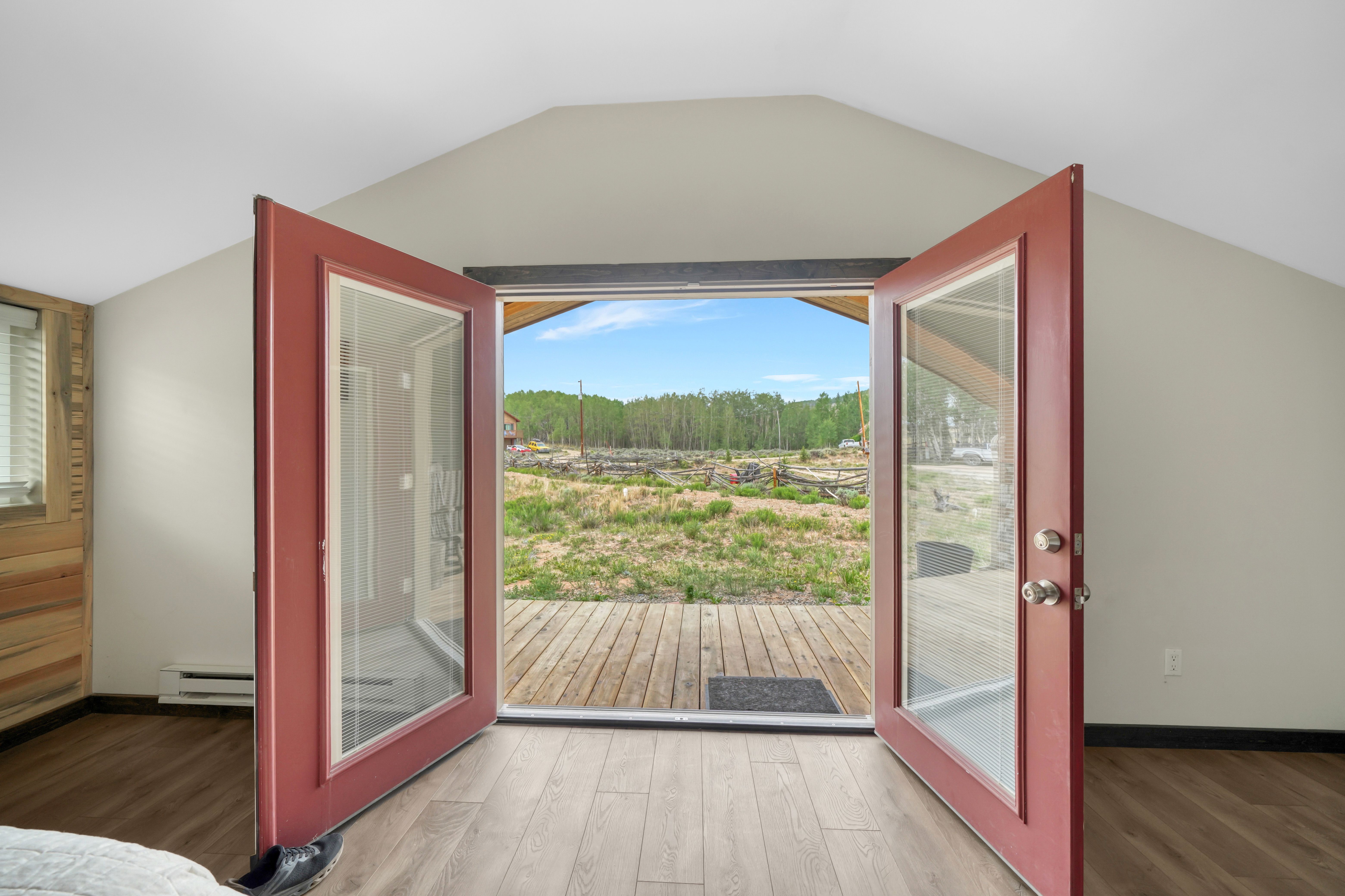  Remodeled Beaver Lakes Chalet with Lake & Mountain Views - 物件實景