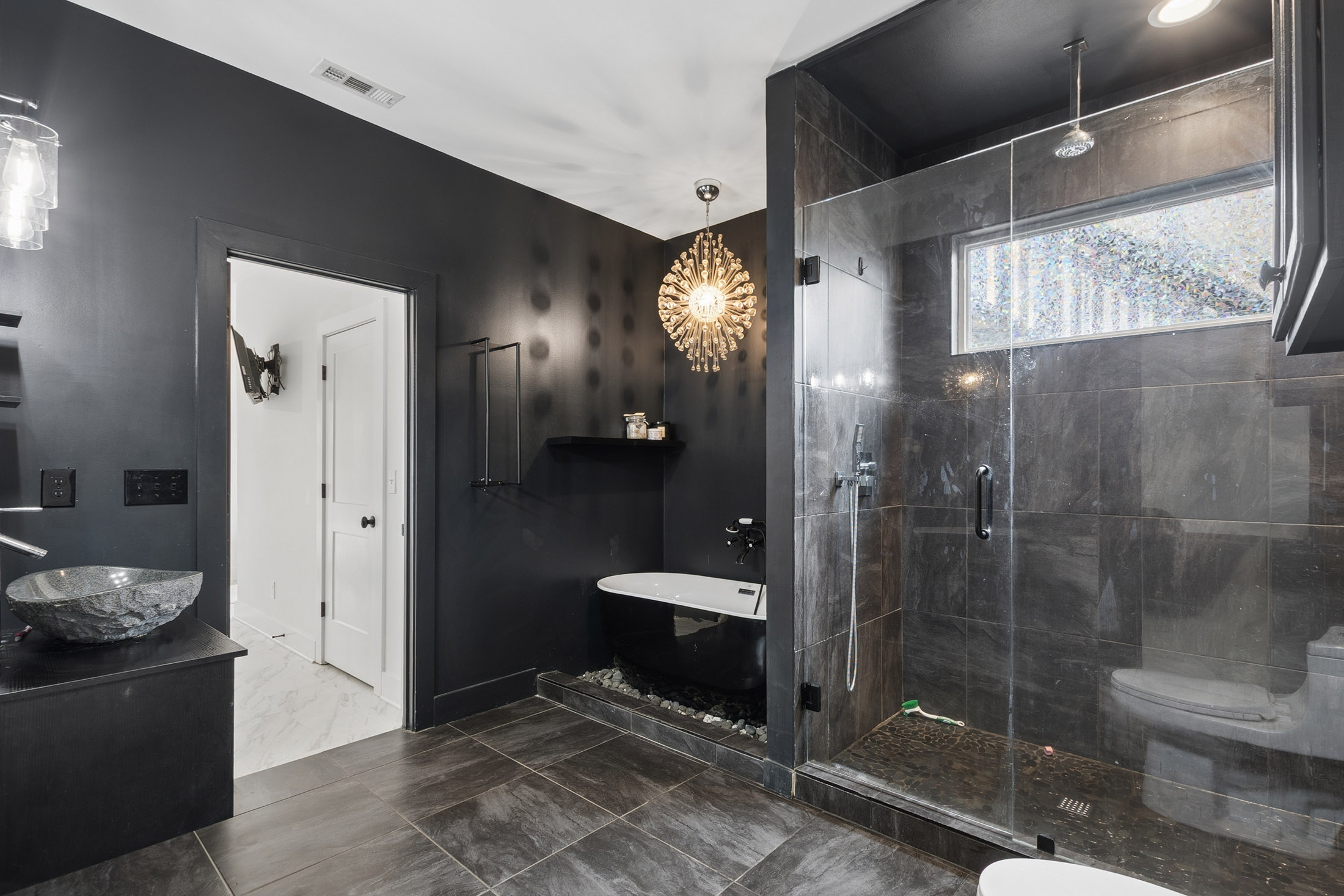  Extraordinary Custom-Built 2019 Barndominium-Inspired Residence - 物件實景