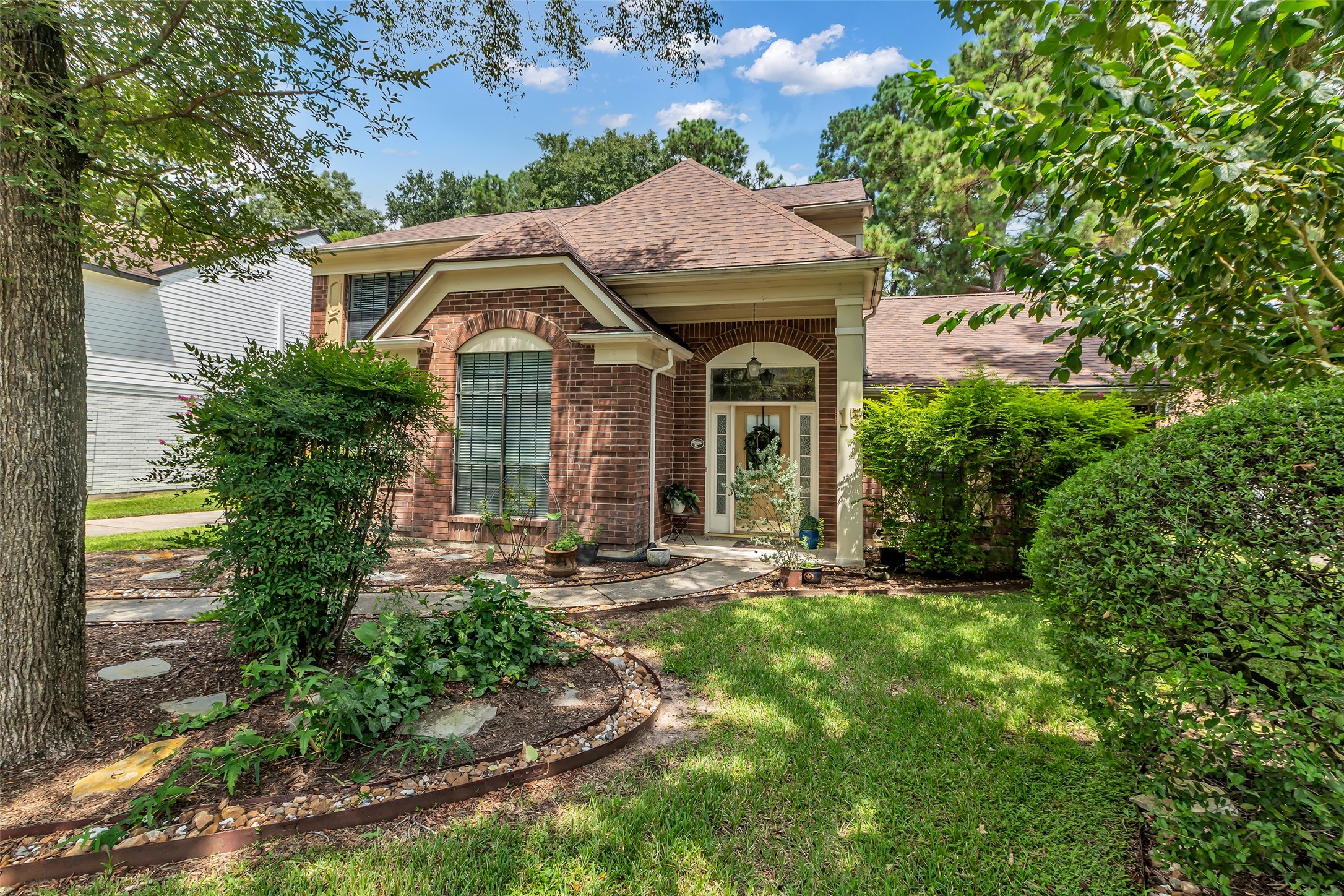 The Woodlands, Texas, 77381, United States, 4 Bedrooms Bedrooms, ,3 BathroomsBathrooms,Residential,For Sale,1933058