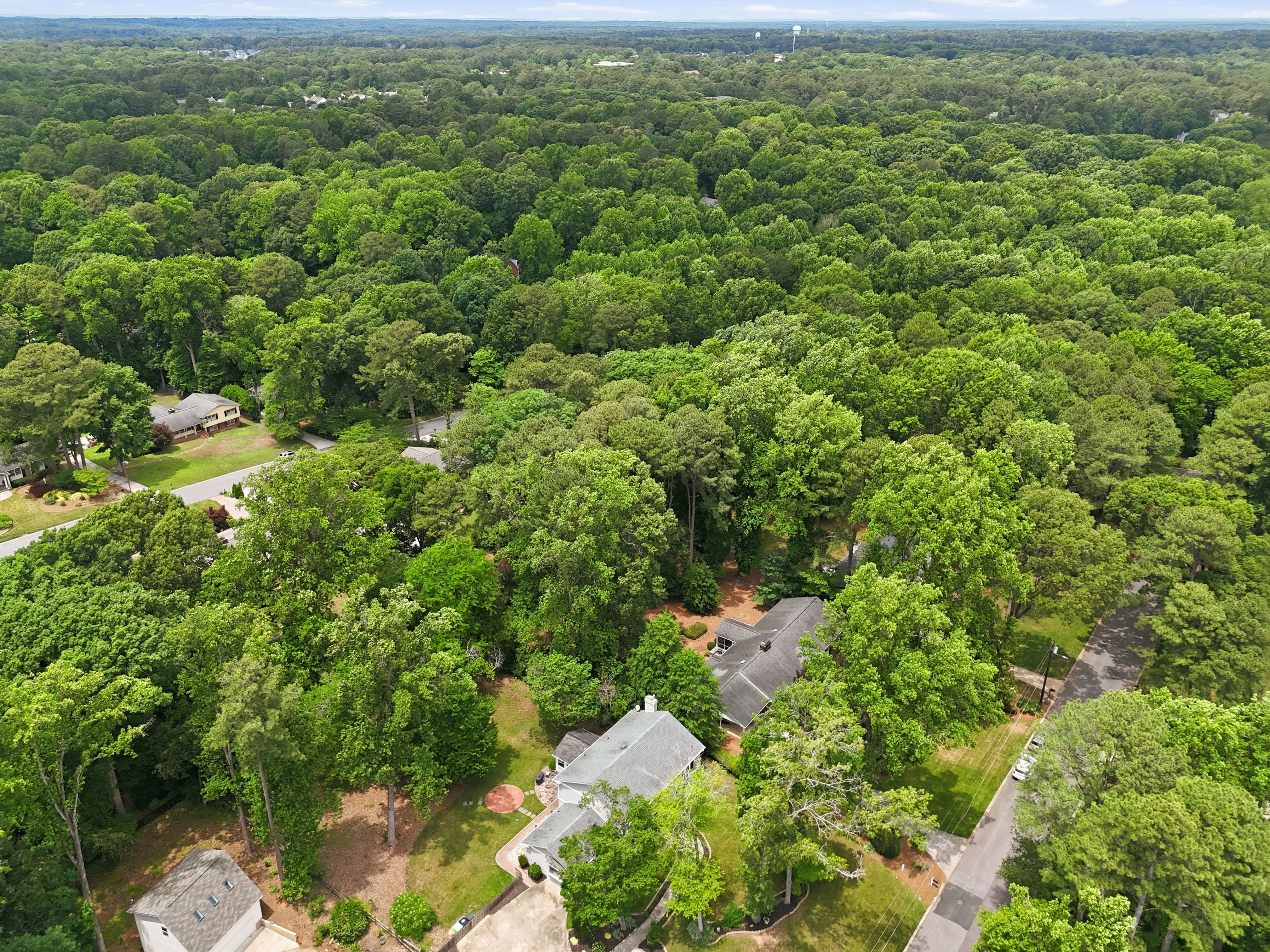  6901 Woodmere Drive, Raleigh, NC 27612 - 物件實景