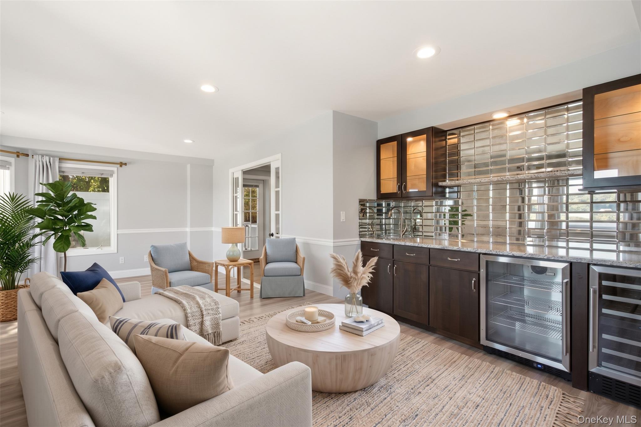  565 Mckinley Terrace, Centerport, NY, 11721 - 物件實景