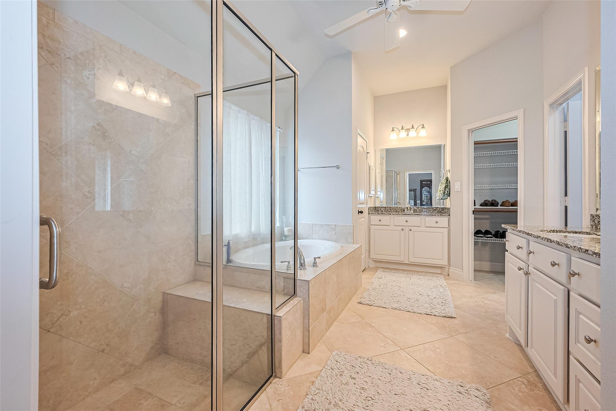 Katy, Texas, 77493, United States, 4 Bedrooms Bedrooms, ,4 BathroomsBathrooms,Residential,For Sale,1982754