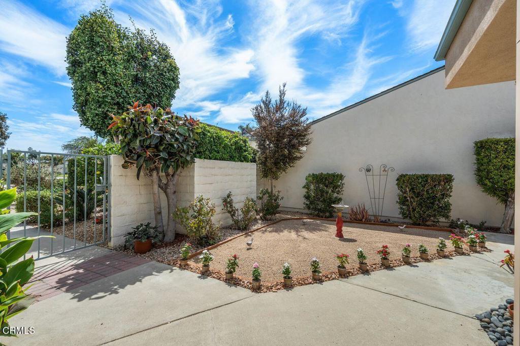 Ventura, California, 93004, United States, 2 Bedrooms Bedrooms, ,2 BathroomsBathrooms,Residential,For Sale,1940217