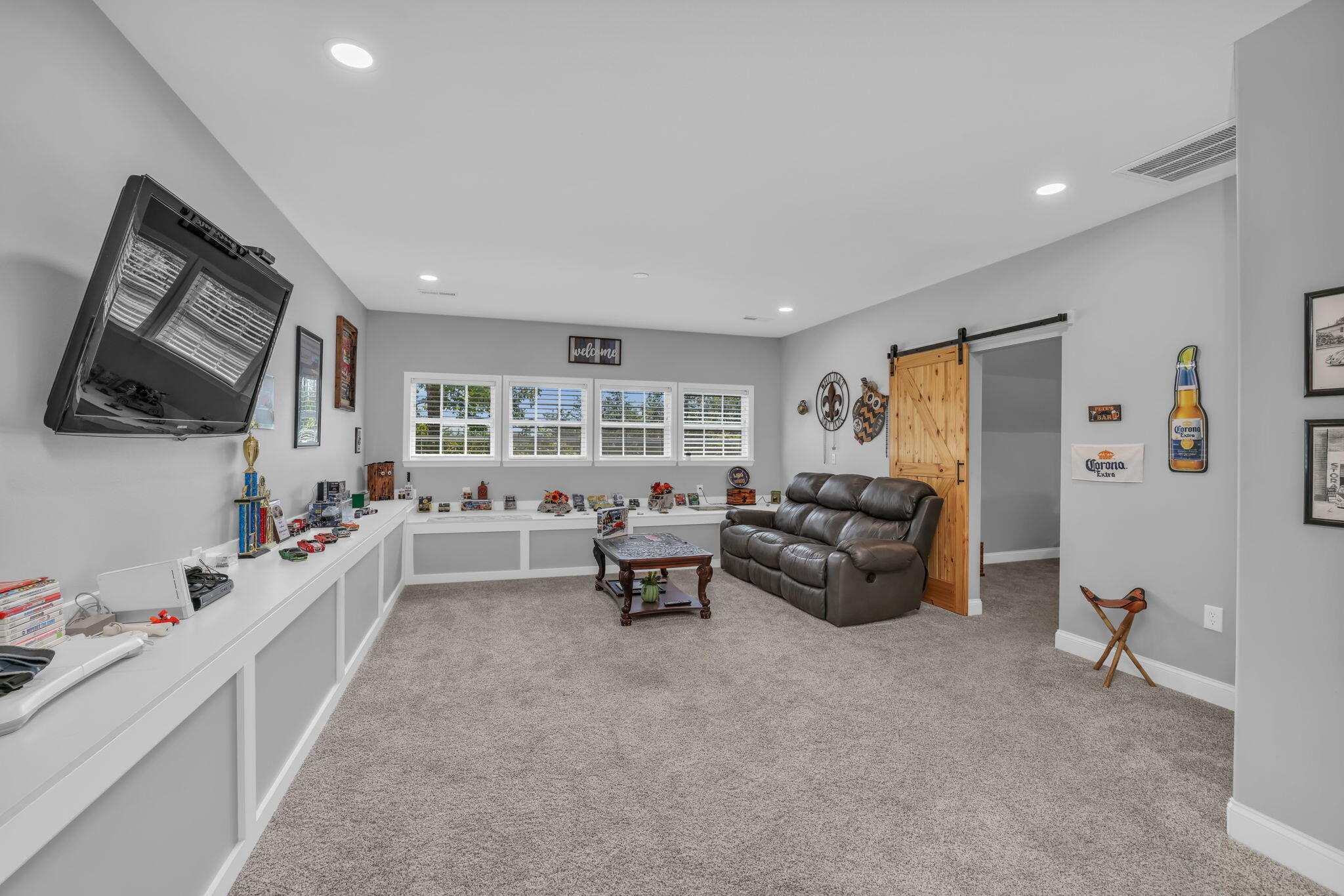 Dunlap, Tennessee, 37327, United States, 4 Bedrooms Bedrooms, ,4 BathroomsBathrooms,Residential,For Sale,1914662