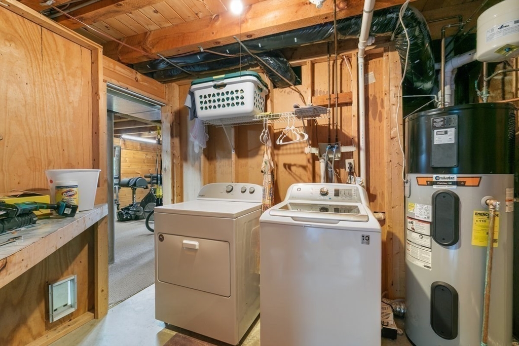 Haverhill, Massachusetts, 01832, United States, 4 Bedrooms Bedrooms, ,2 BathroomsBathrooms,Residential,For Sale,1906911