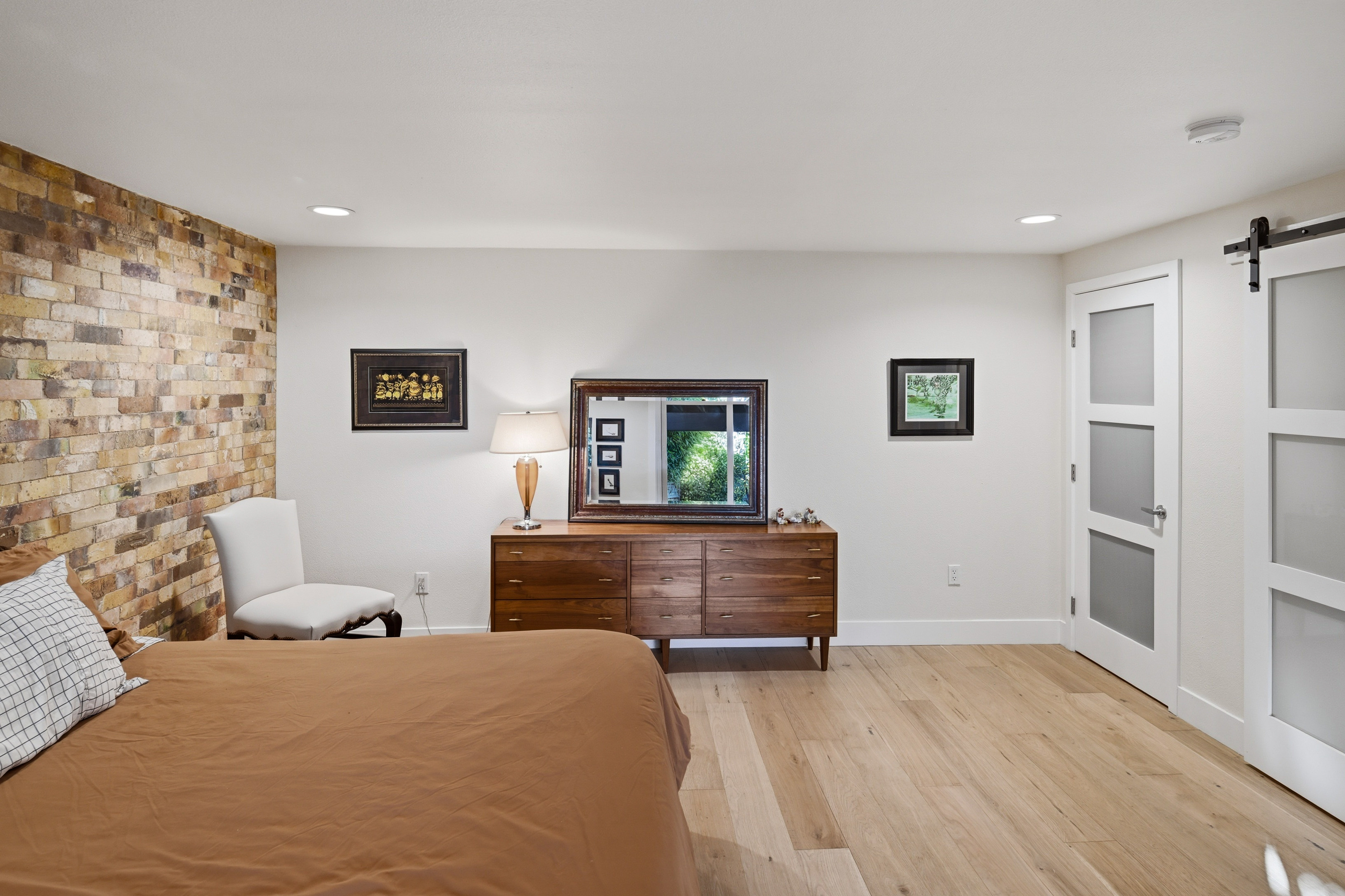  Timeless Downtown Elegance in Hayward’s Historic Prospect Hill - 物件實景