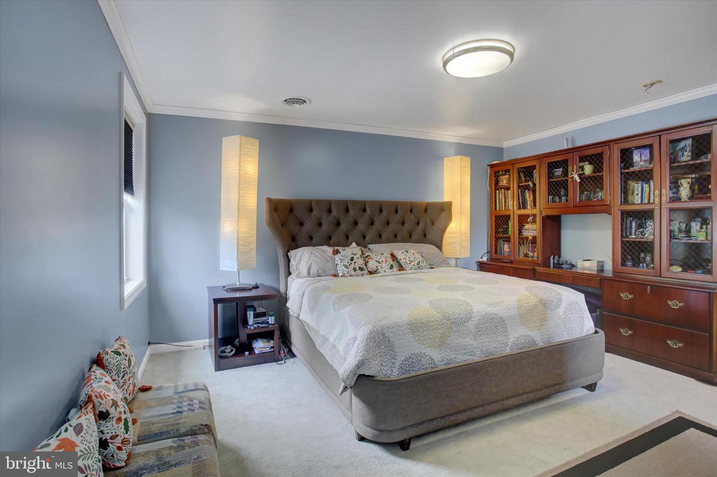 Chambersburg, Pennsylvania, 17202, United States, 5 Bedrooms Bedrooms, ,6 BathroomsBathrooms,Residential,For Sale,1989609