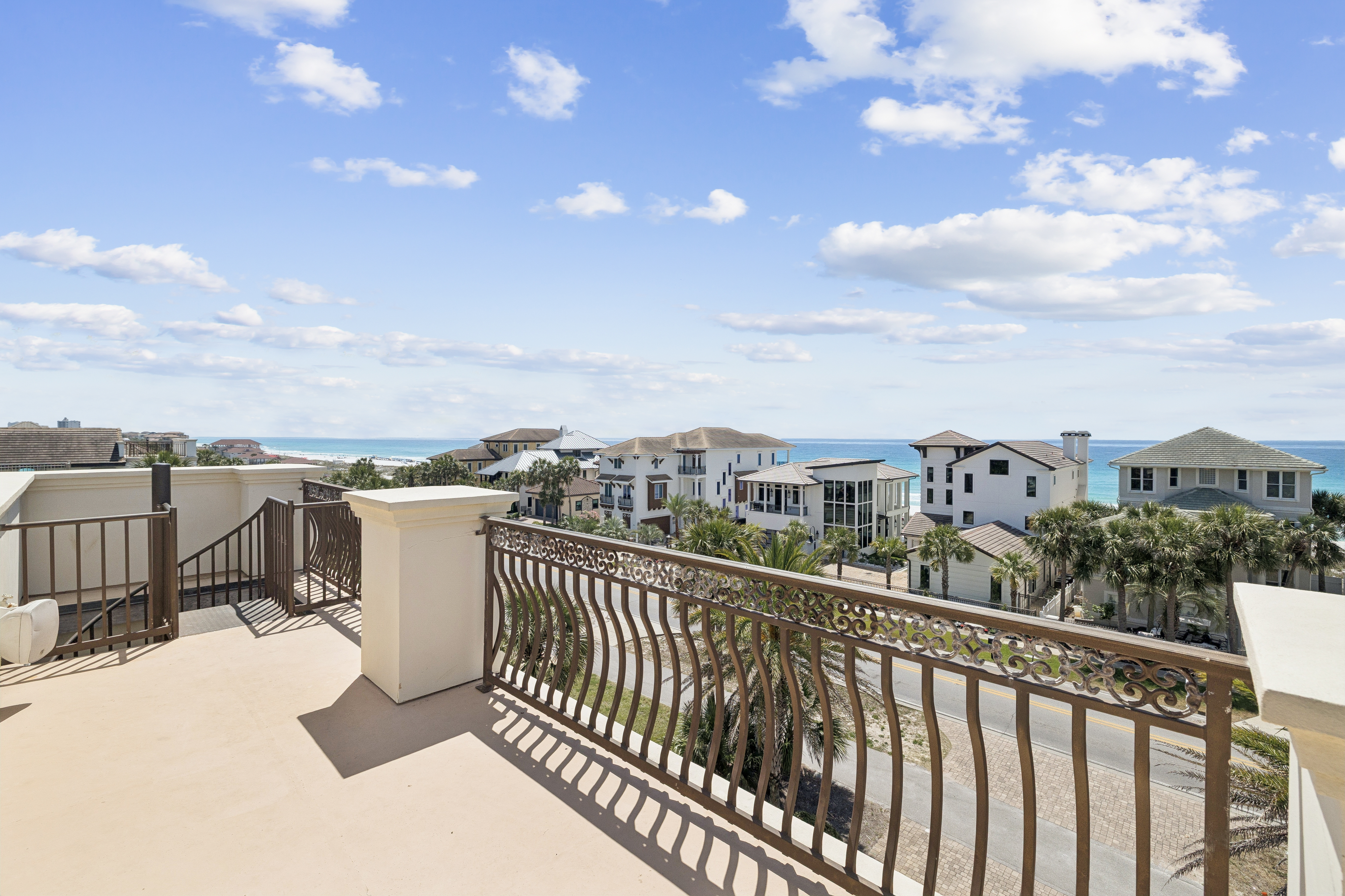  3-Level Destin Estate  Game Room, Rooftop Deck & Outdoor Kitchen - 物件實景