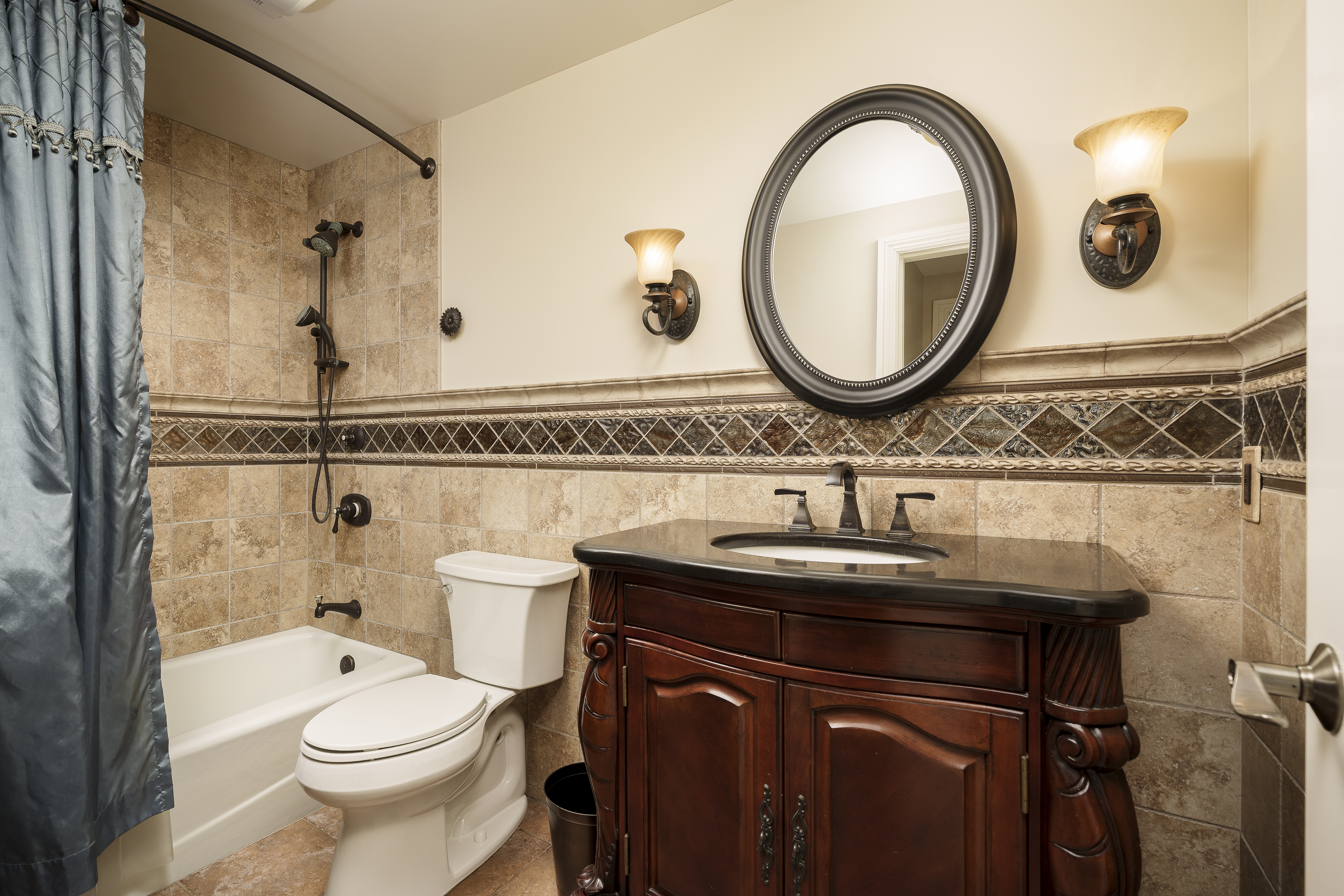  16475 Tropez Lane, Huntington Beach, CA 92649 - 物件實景
