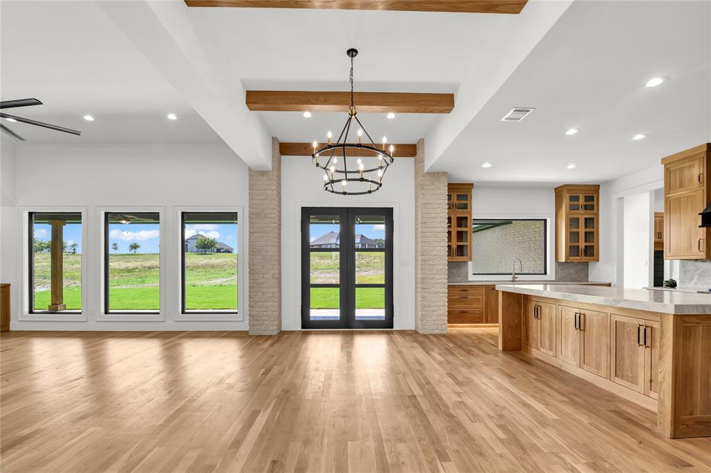 Weatherford, Texas, 76087, United States, 5 Bedrooms Bedrooms, ,6 BathroomsBathrooms,Residential,For Sale,1981061