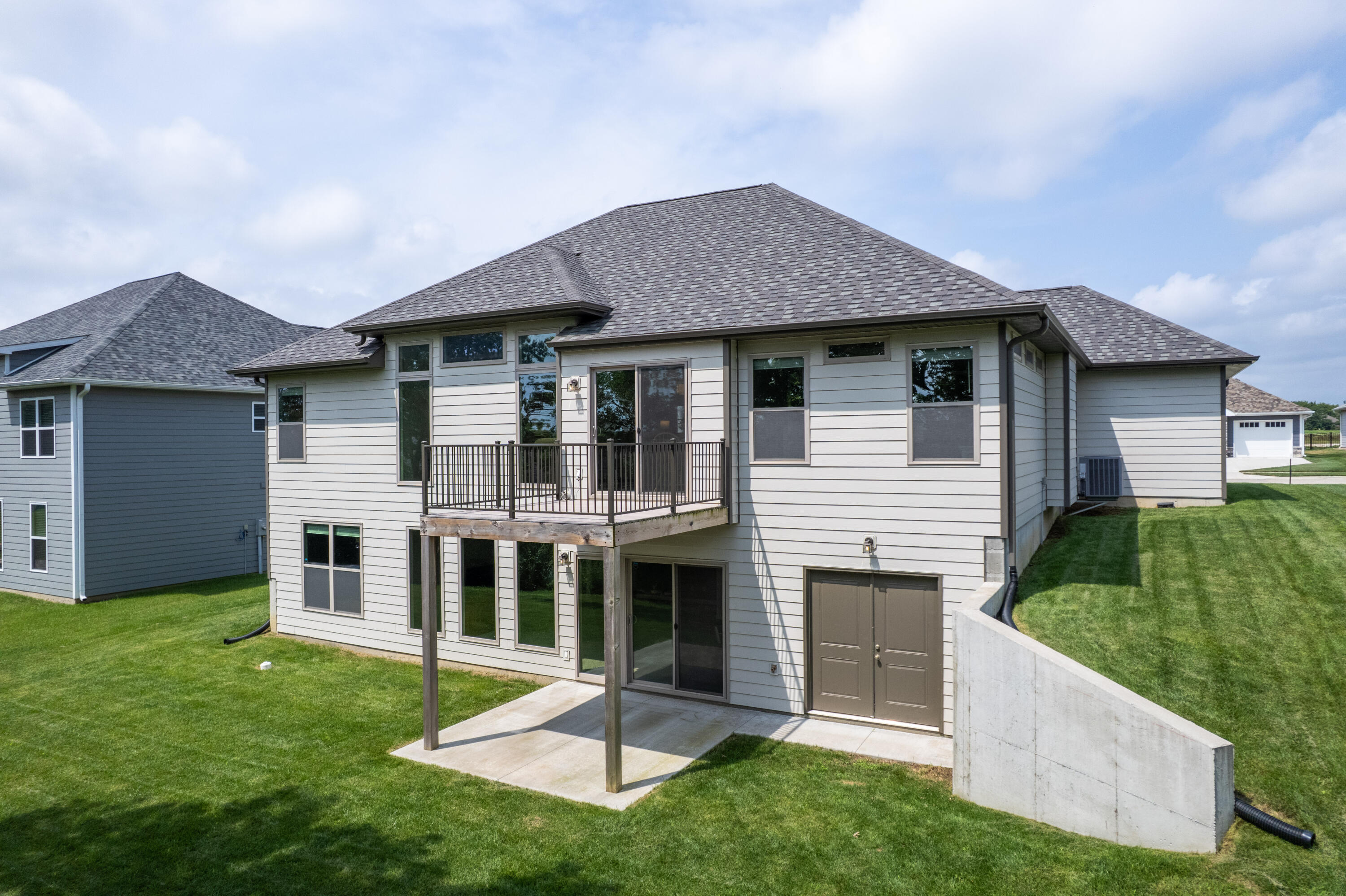 COLUMBIA, Missouri, 65203, United States, 5 Bedrooms Bedrooms, ,3 BathroomsBathrooms,Residential,For Sale,1976271