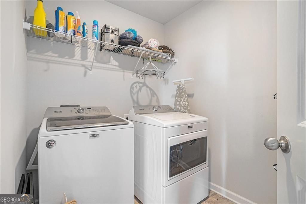 Auburn, Georgia, 30011, United States, 5 Bedrooms Bedrooms, ,3 BathroomsBathrooms,Residential,For Sale,1858924