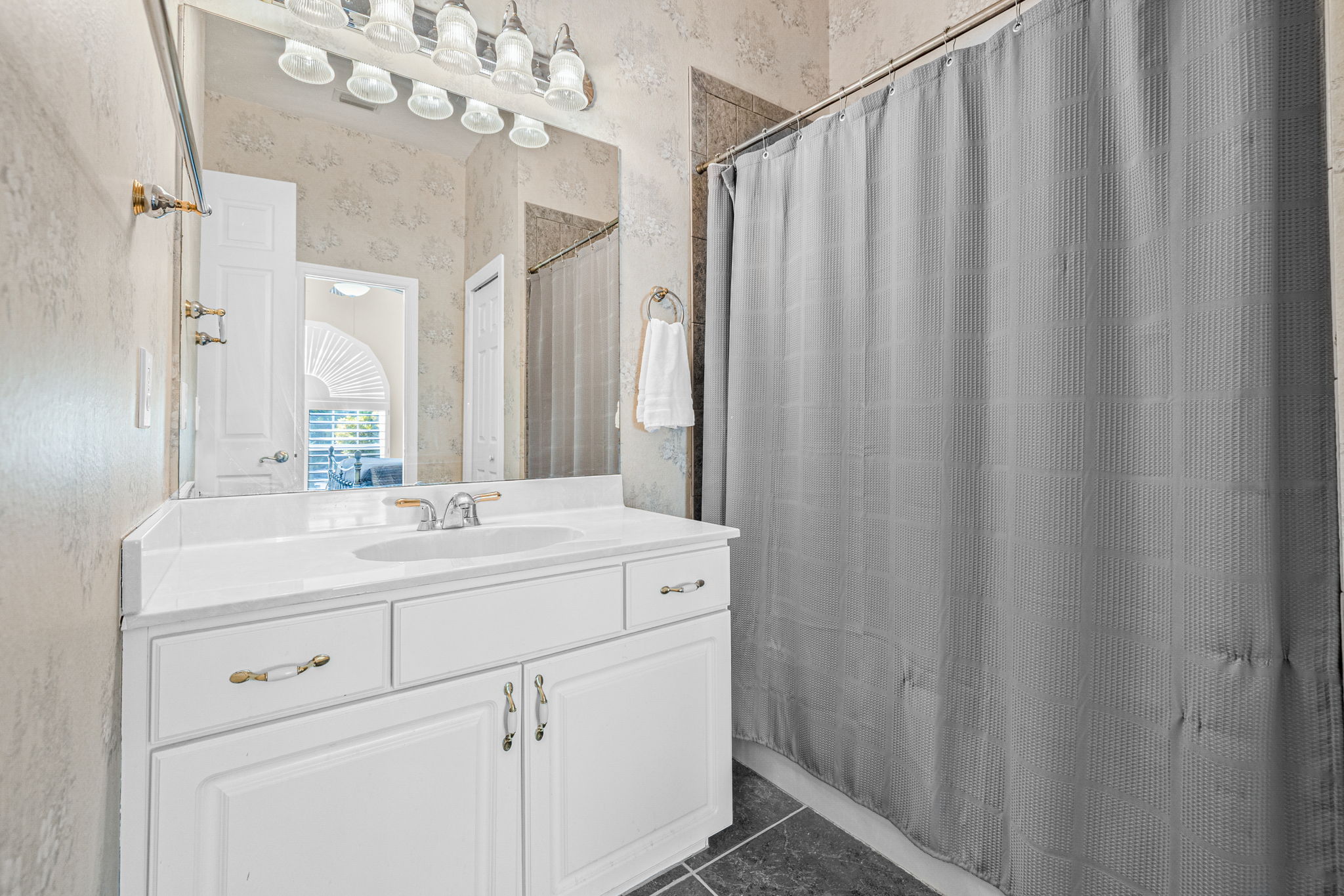 Wesley Chapel, Florida, 33543, United States, 4 Bedrooms Bedrooms, ,3 BathroomsBathrooms,Residential,For Sale,1904479