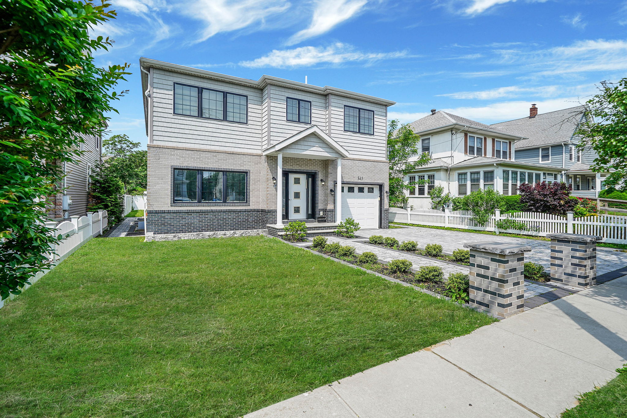 Cedarhurst, New York, 11516, United States, 5 Bedrooms Bedrooms, ,5 BathroomsBathrooms,Residential,For Sale,1851144