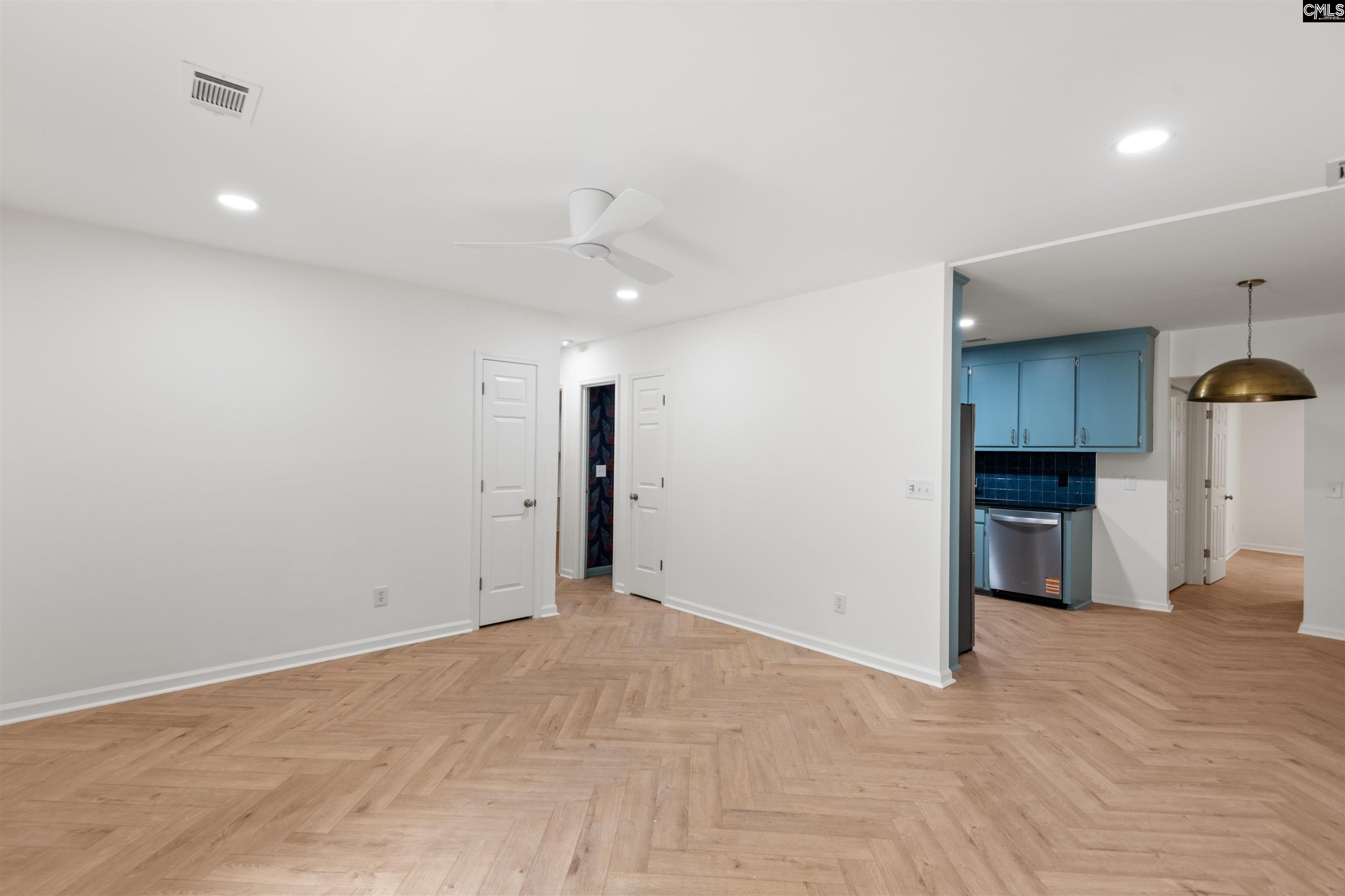 Columbia, South Carolina, 29201, United States, ,3 BathroomsBathrooms,Residential,For Sale,1926289