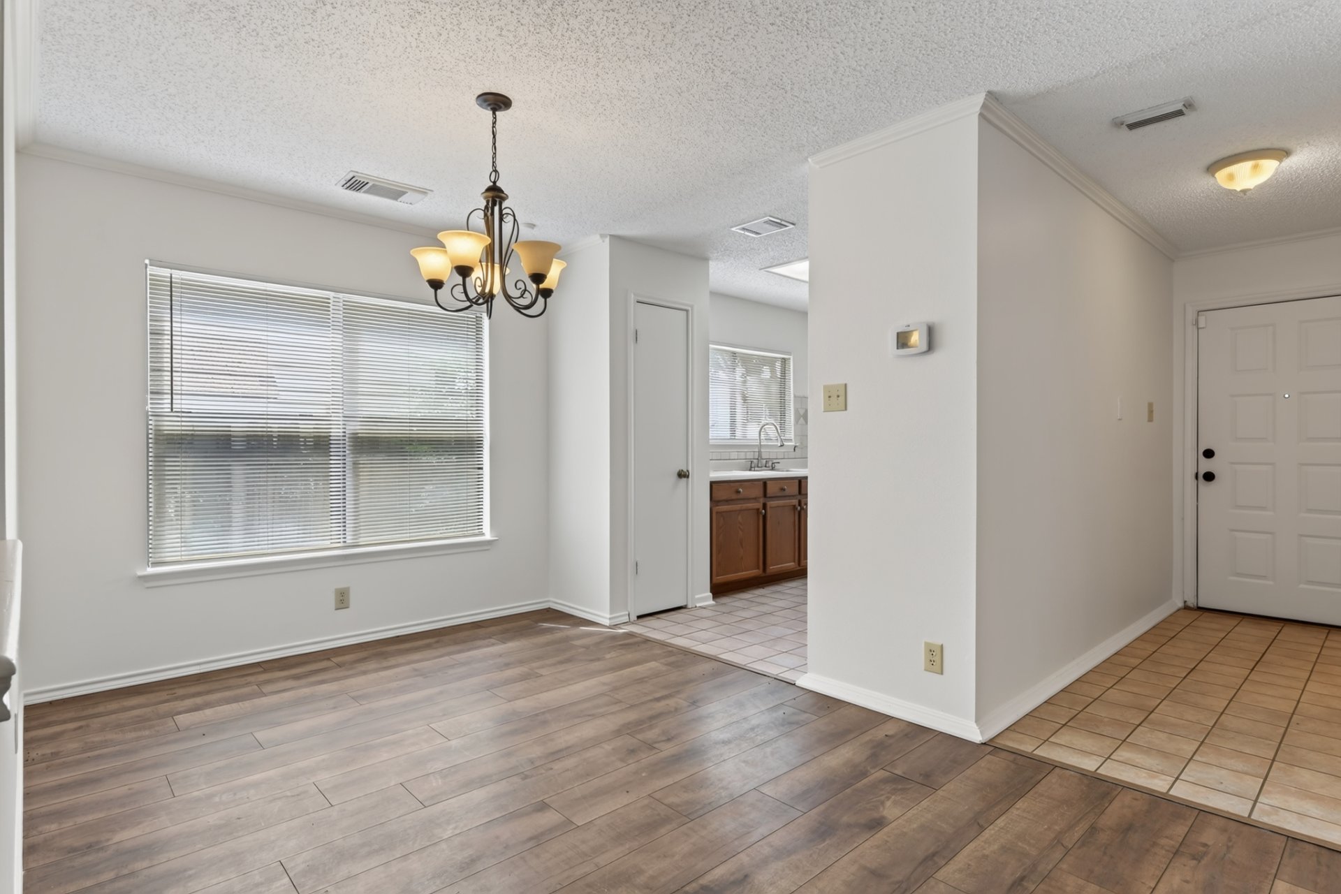 Kenton Trce, San Antonio, TX 78240 #1