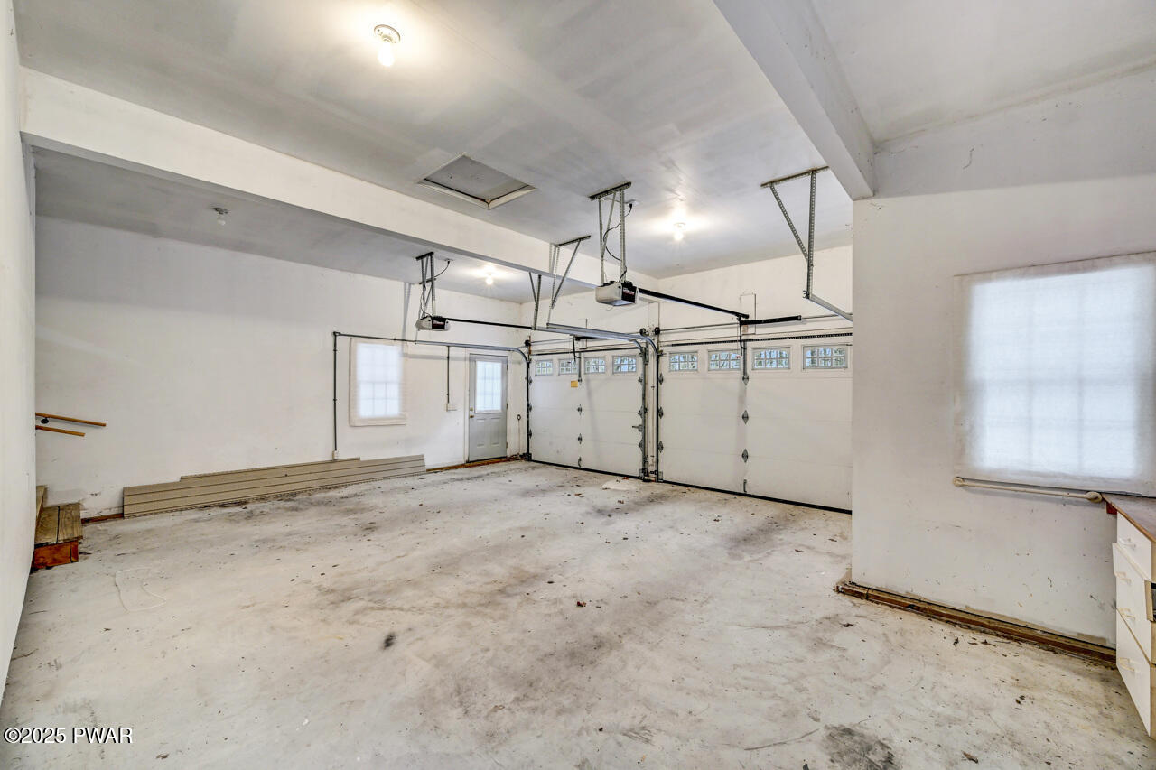 Lords Valley, Pennsylvania, 18428, United States, 3 Bedrooms Bedrooms, ,3 BathroomsBathrooms,Residential,For Sale,2005148