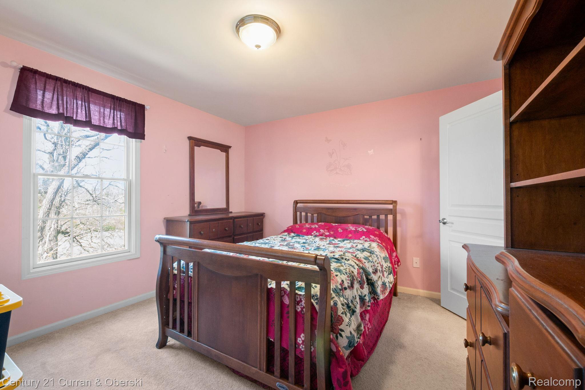 Northville, Michigan, 48168, United States, 5 Bedrooms Bedrooms, ,6 BathroomsBathrooms,Residential,For Sale,2048857