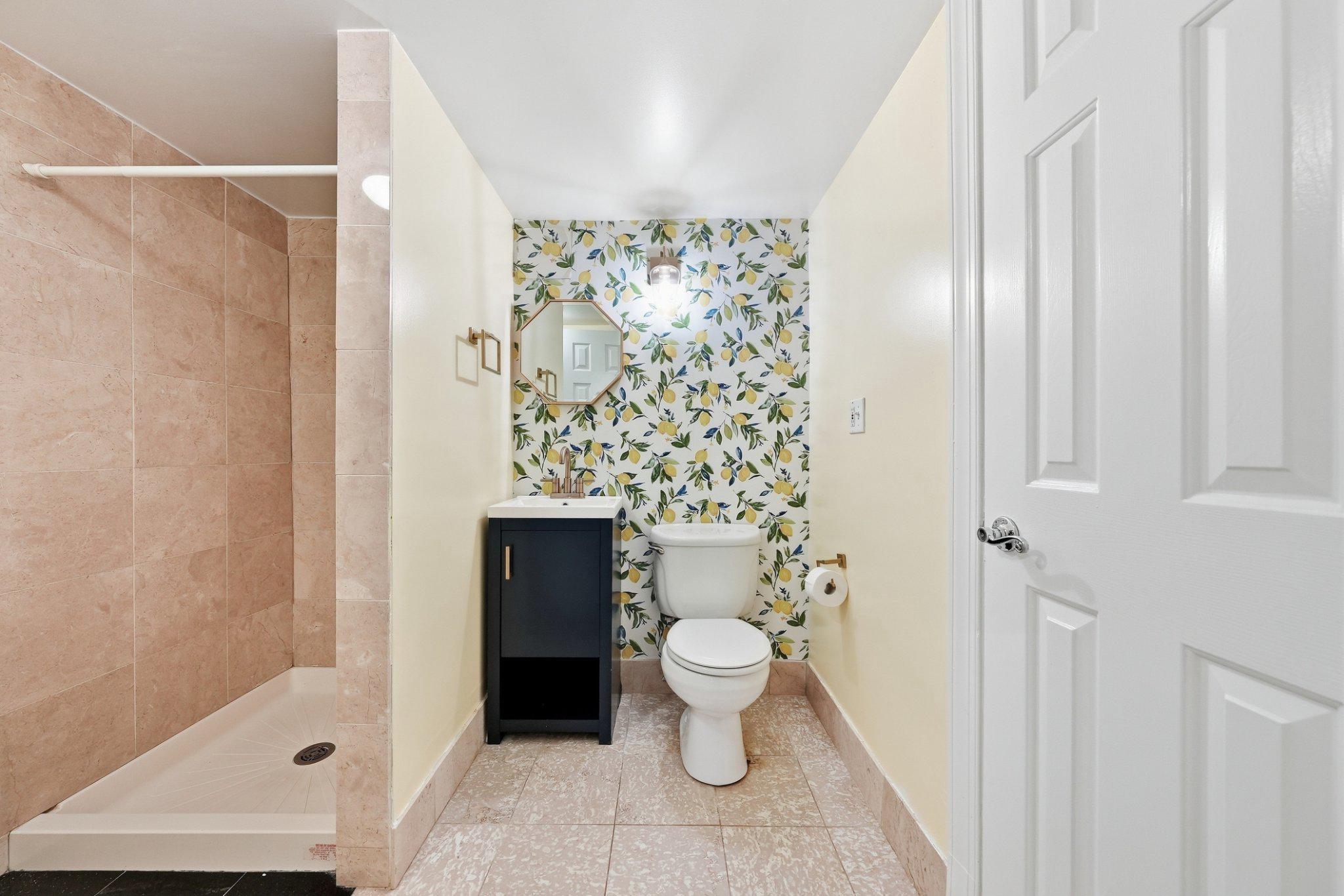  230 Aspen Street, Alexandria, VA, 22305 - 物件實景