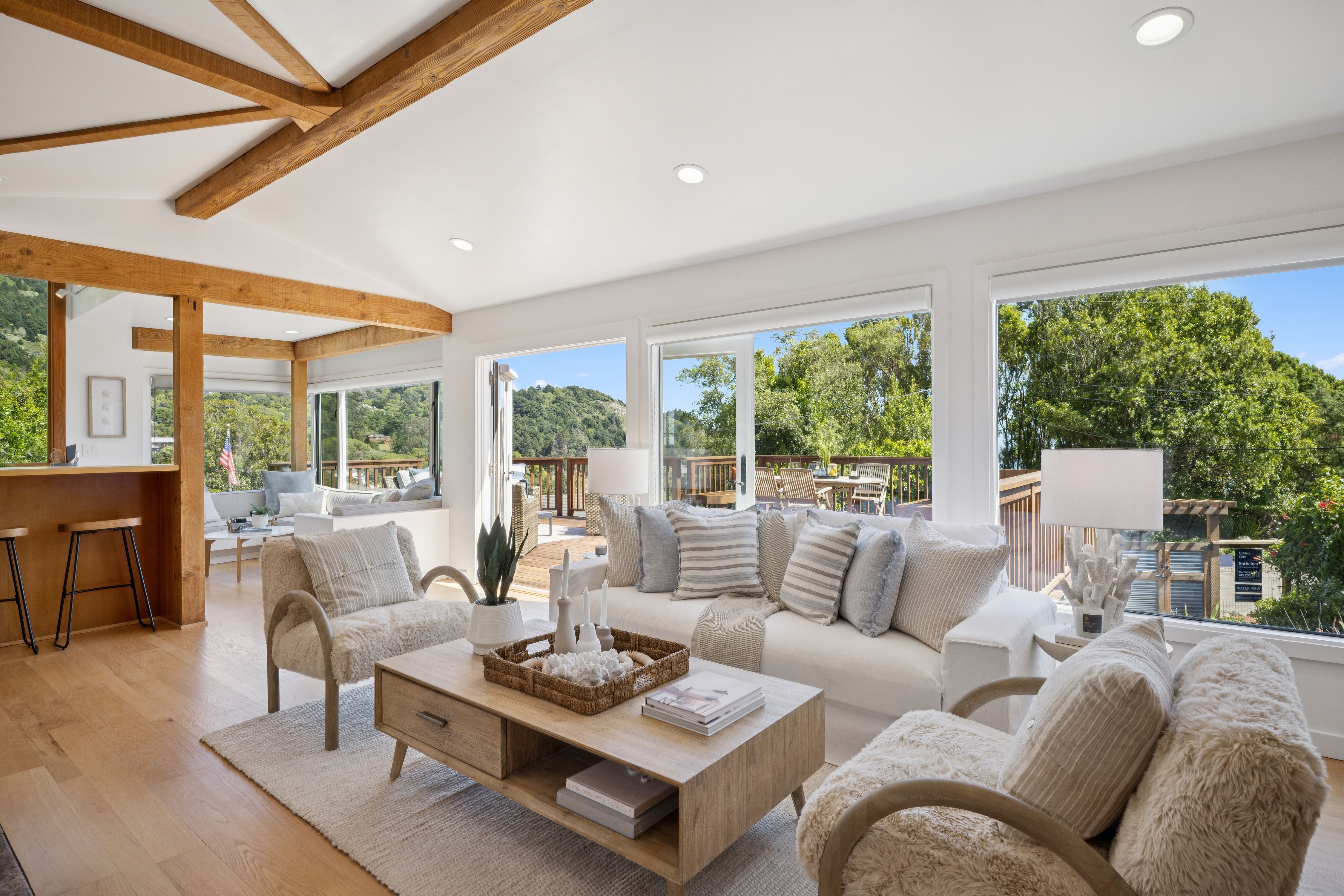  Thoughtfully Designed Coastal Craftsman - 物件實景