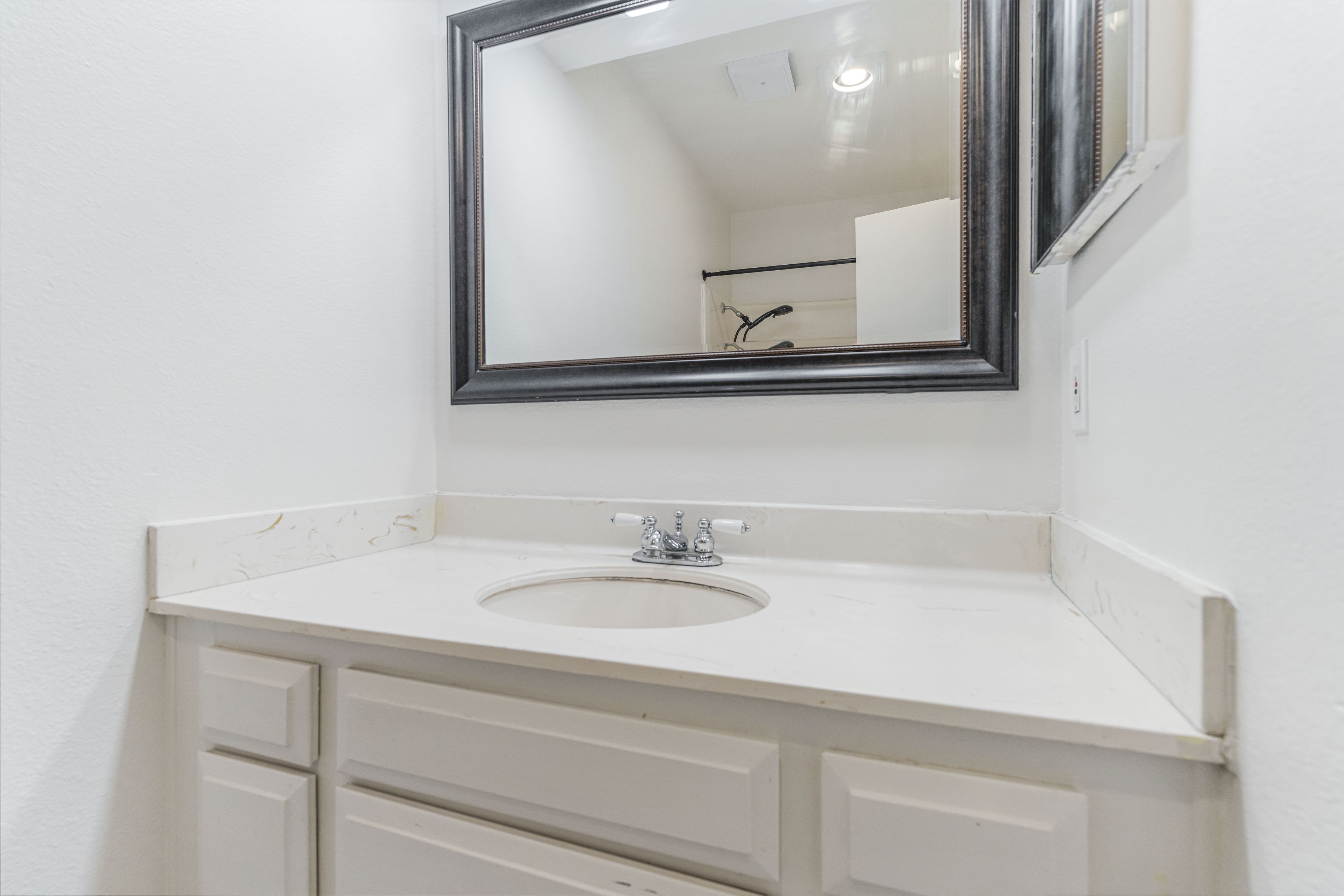  6746 Encino Avenue #2 - 物件實景