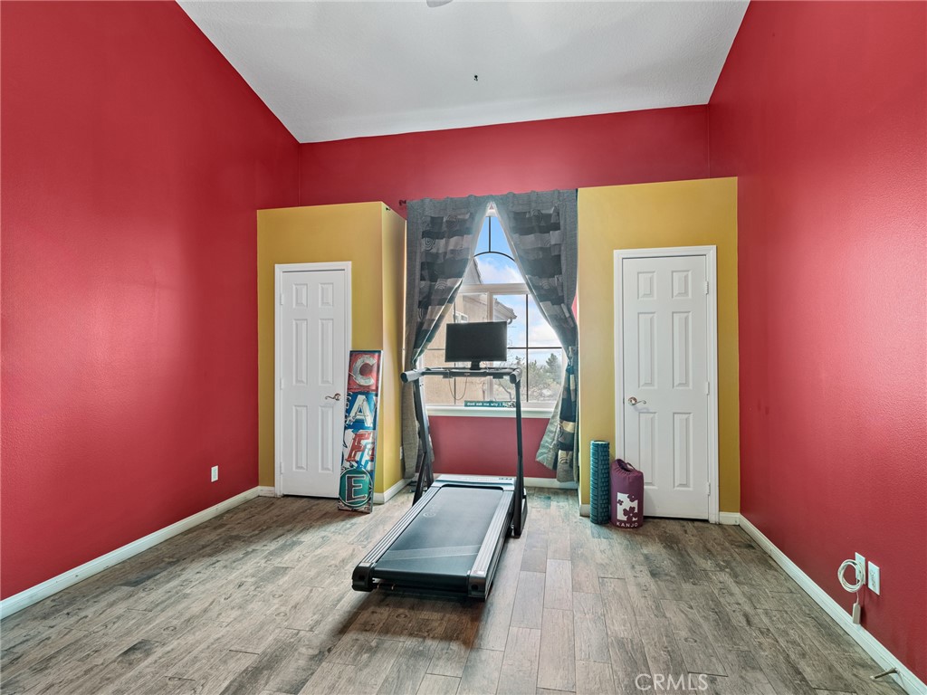 Pinon Hills, California, 92372, United States, 5 Bedrooms Bedrooms, ,3 BathroomsBathrooms,Residential,For Sale,1993354