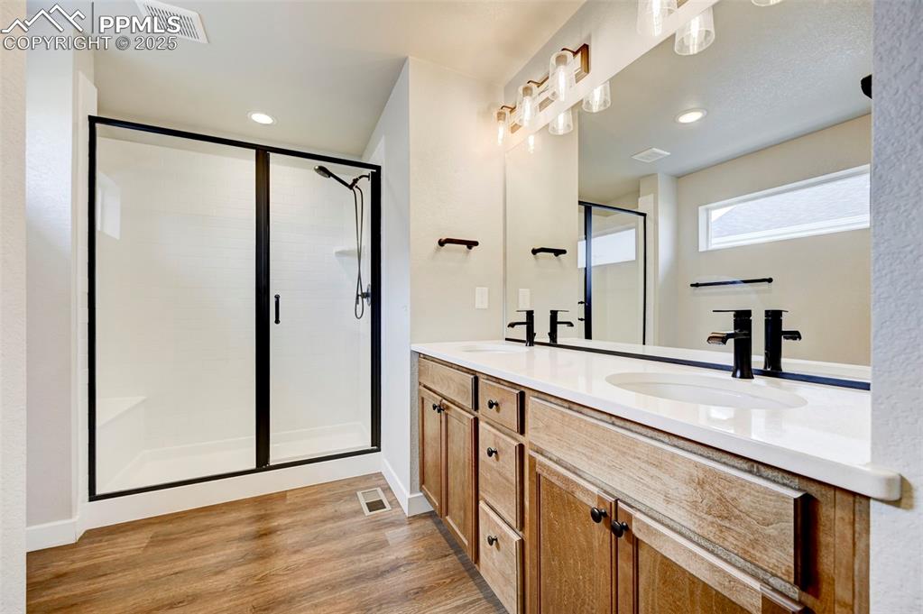 Colorado Springs, Colorado, 80925, United States, 5 Bedrooms Bedrooms, ,3 BathroomsBathrooms,Residential,For Sale,1850122