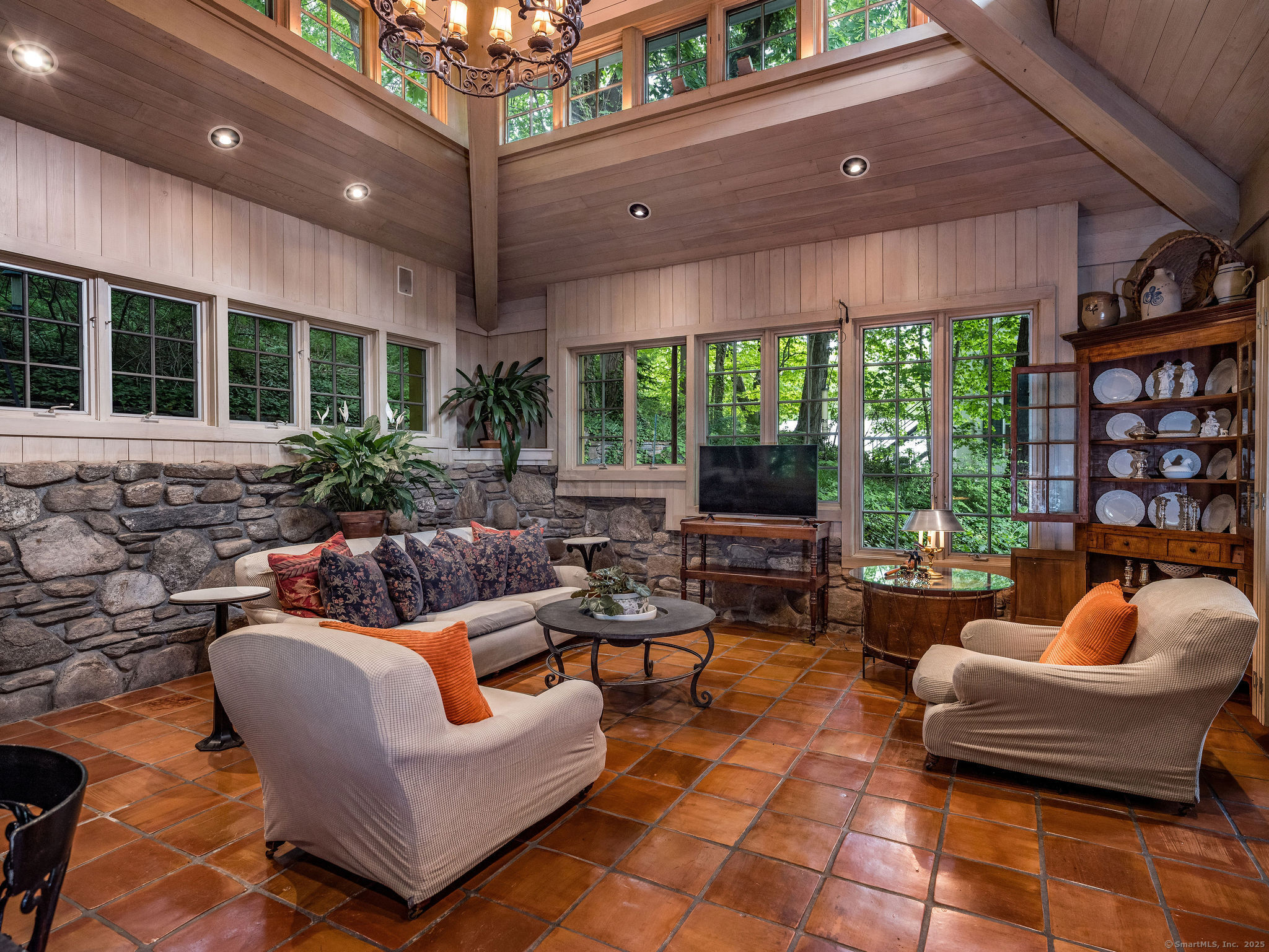 Madison, Connecticut, 06443, United States, 5 Bedrooms Bedrooms, ,4 BathroomsBathrooms,Residential,For Sale,1838358