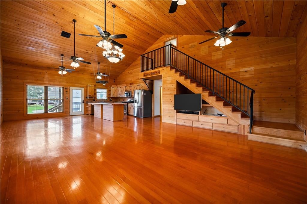 Natchez, Louisiana, 71456, United States, 4 Bedrooms Bedrooms, ,3 BathroomsBathrooms,Residential,For Sale,1975499